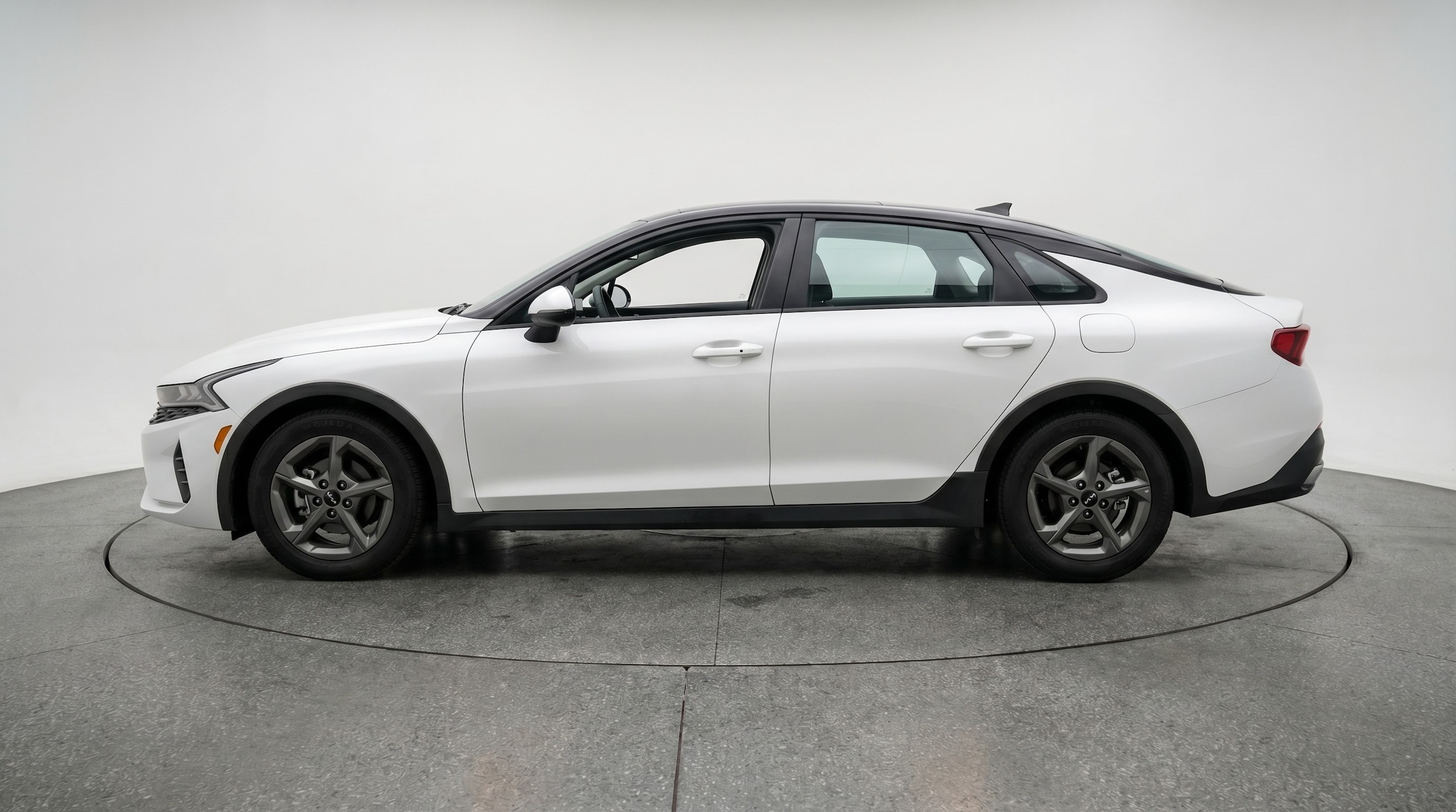 Thumbnail: 2025 Kia K4 - 4