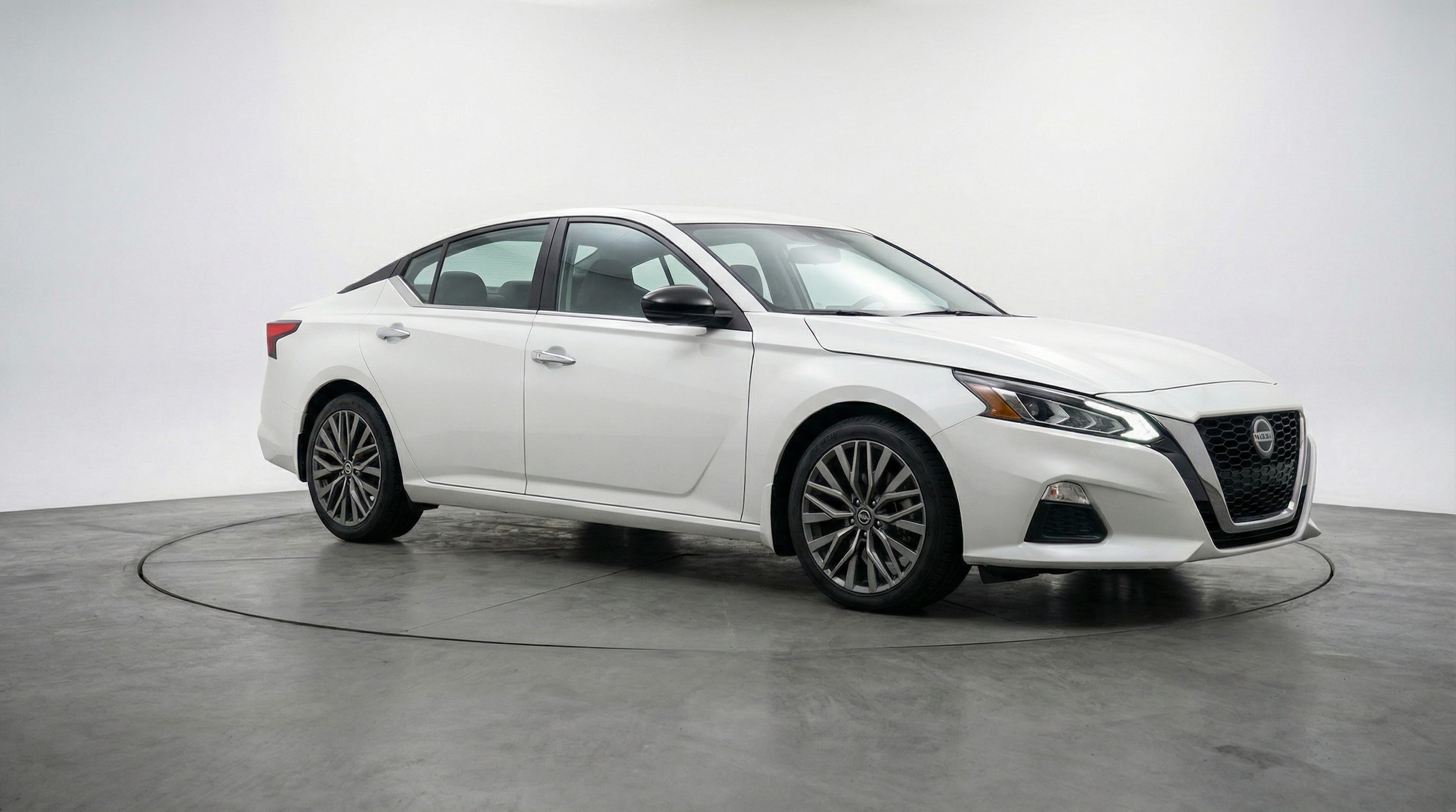 Thumbnail: 2025 Nissan Altima - 1