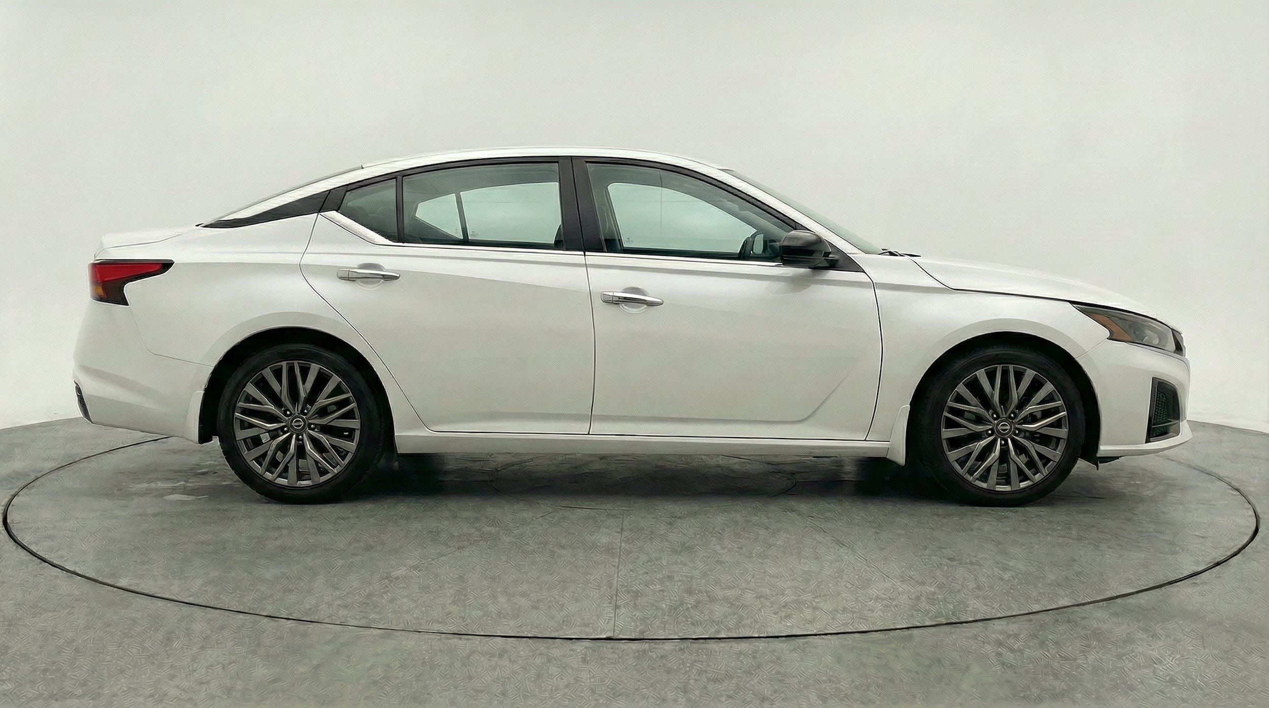Thumbnail: 2025 Nissan Altima - 11