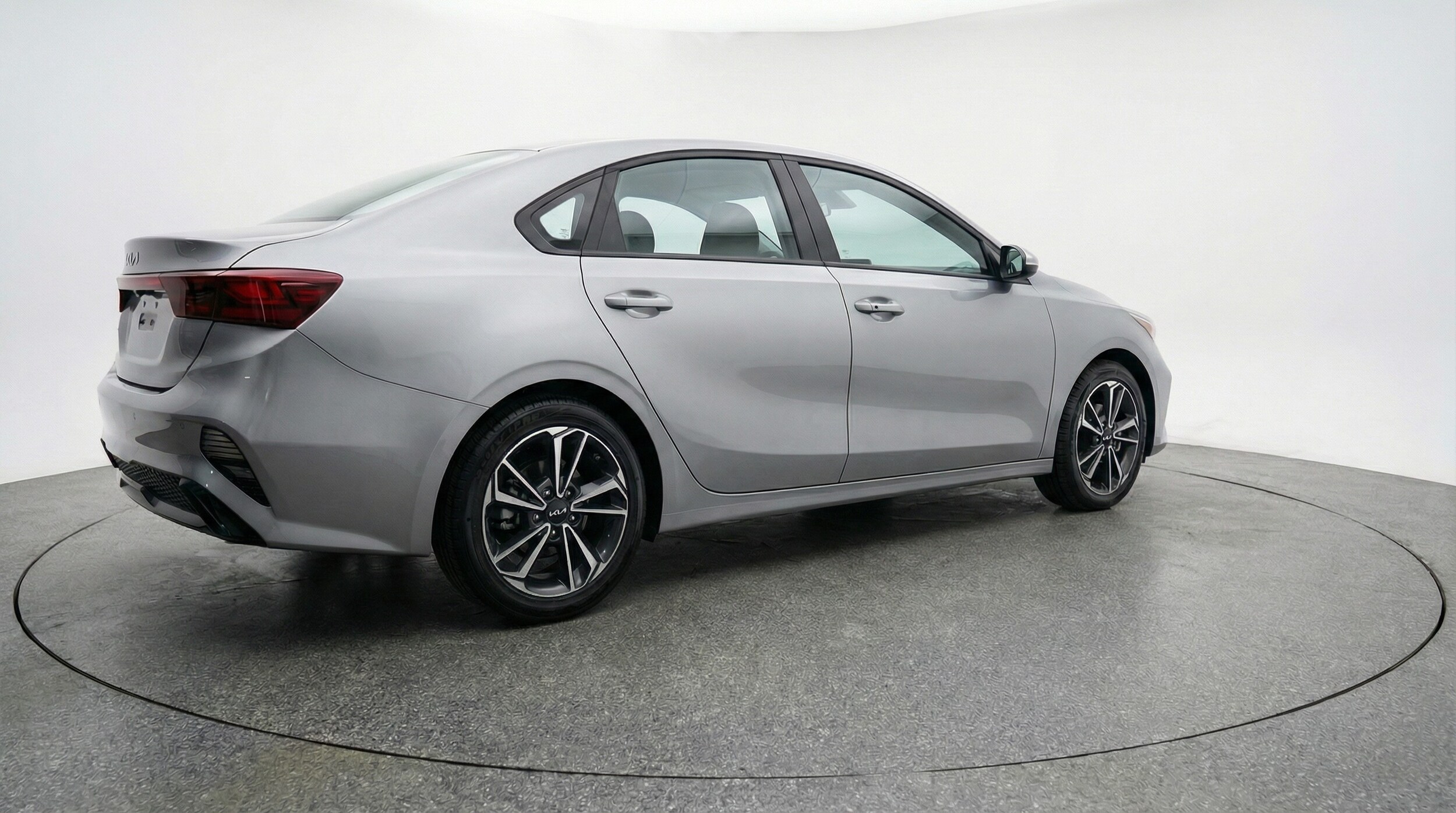 Thumbnail: 2024 Kia Forte - 7