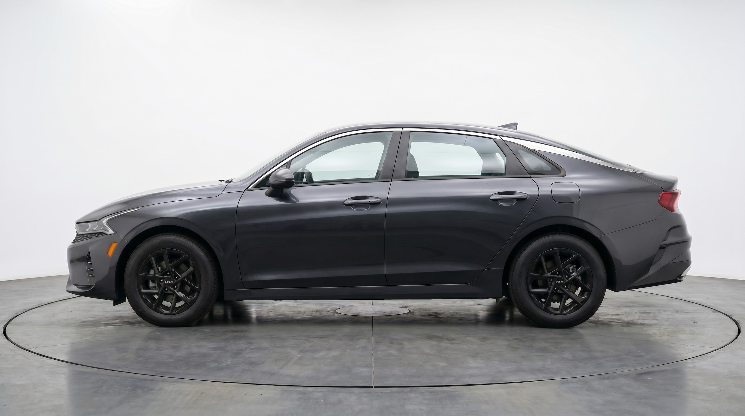 Thumbnail: 2025 Kia K5 - 4