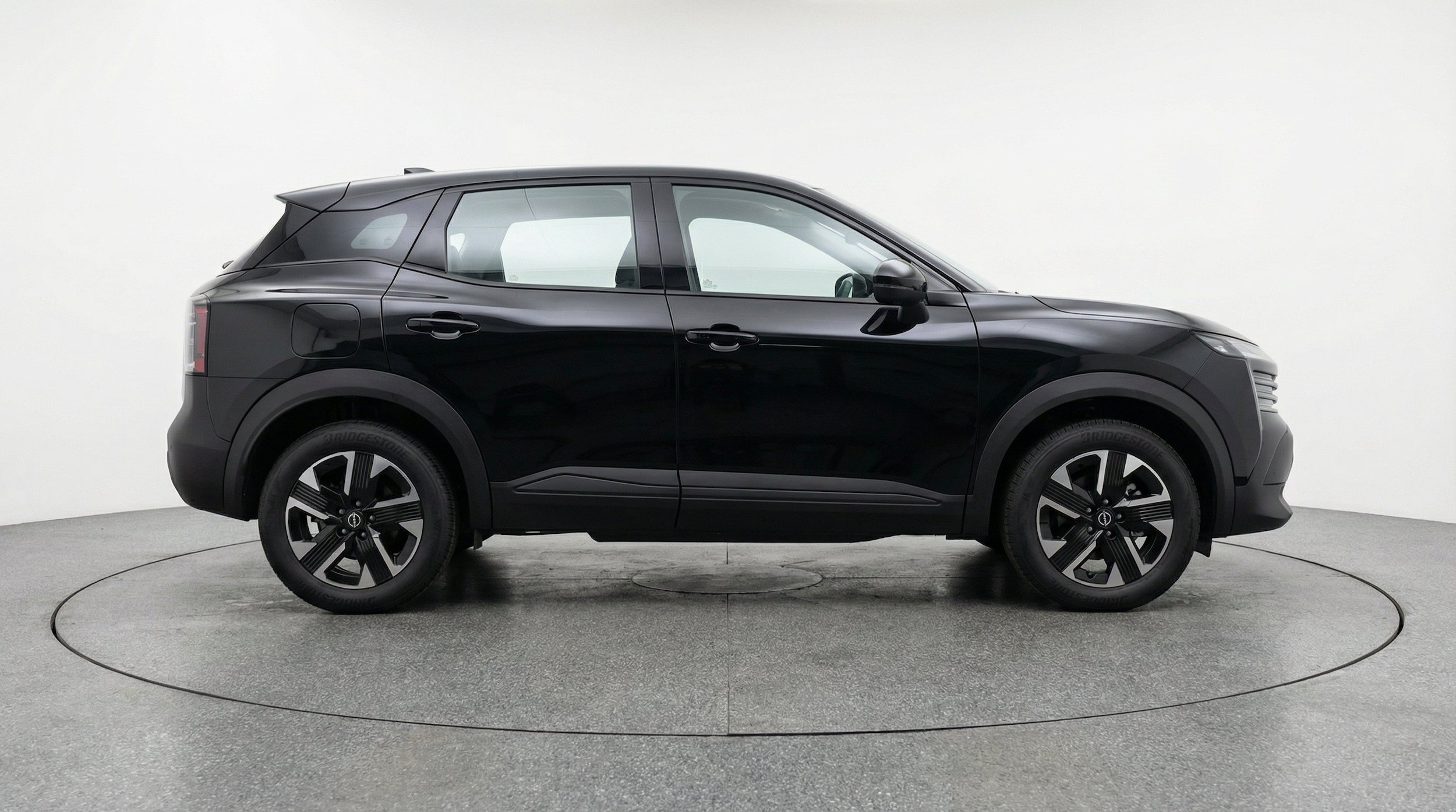 Thumbnail: 2026 Nissan Kicks - 11