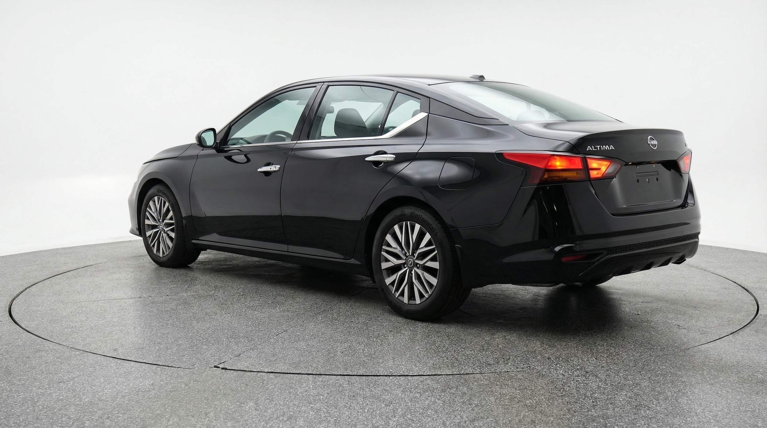 Thumbnail: 2025 Nissan Altima - 5