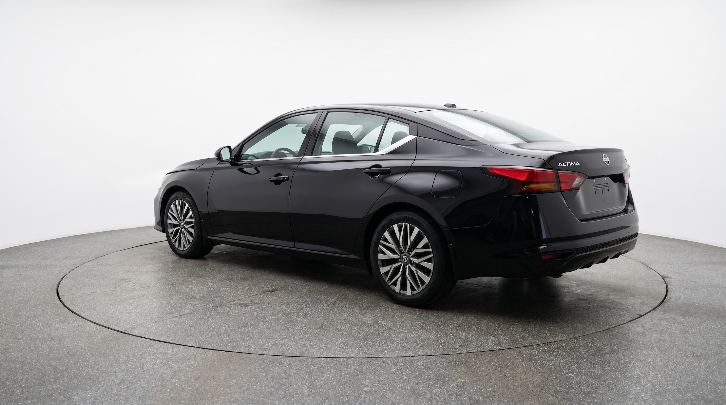 Thumbnail: 2025 Nissan Altima - 5