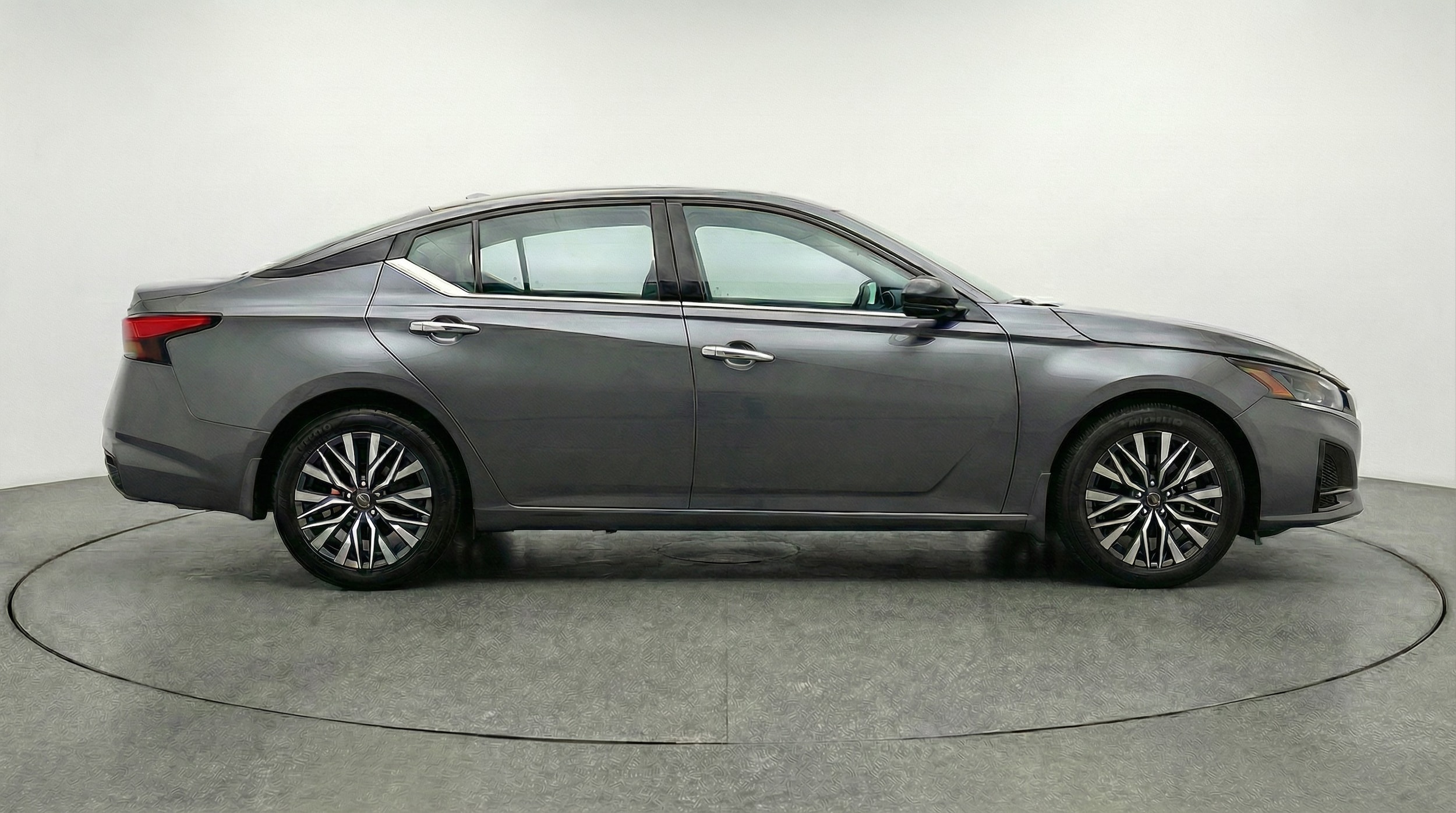 Thumbnail: 2025 Nissan Altima - 8