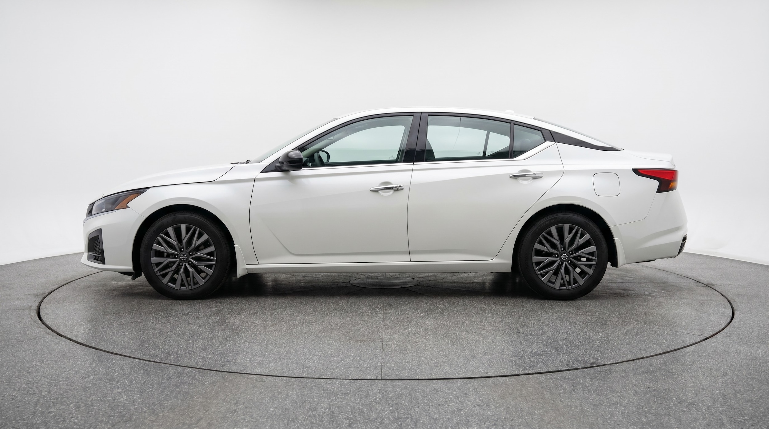 Thumbnail: 2025 Nissan Altima - 4