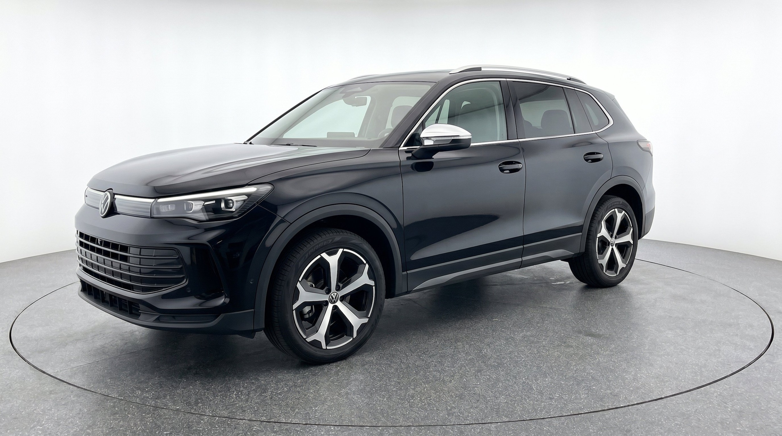 Thumbnail: 2026 Volkswagen Tiguan - 3