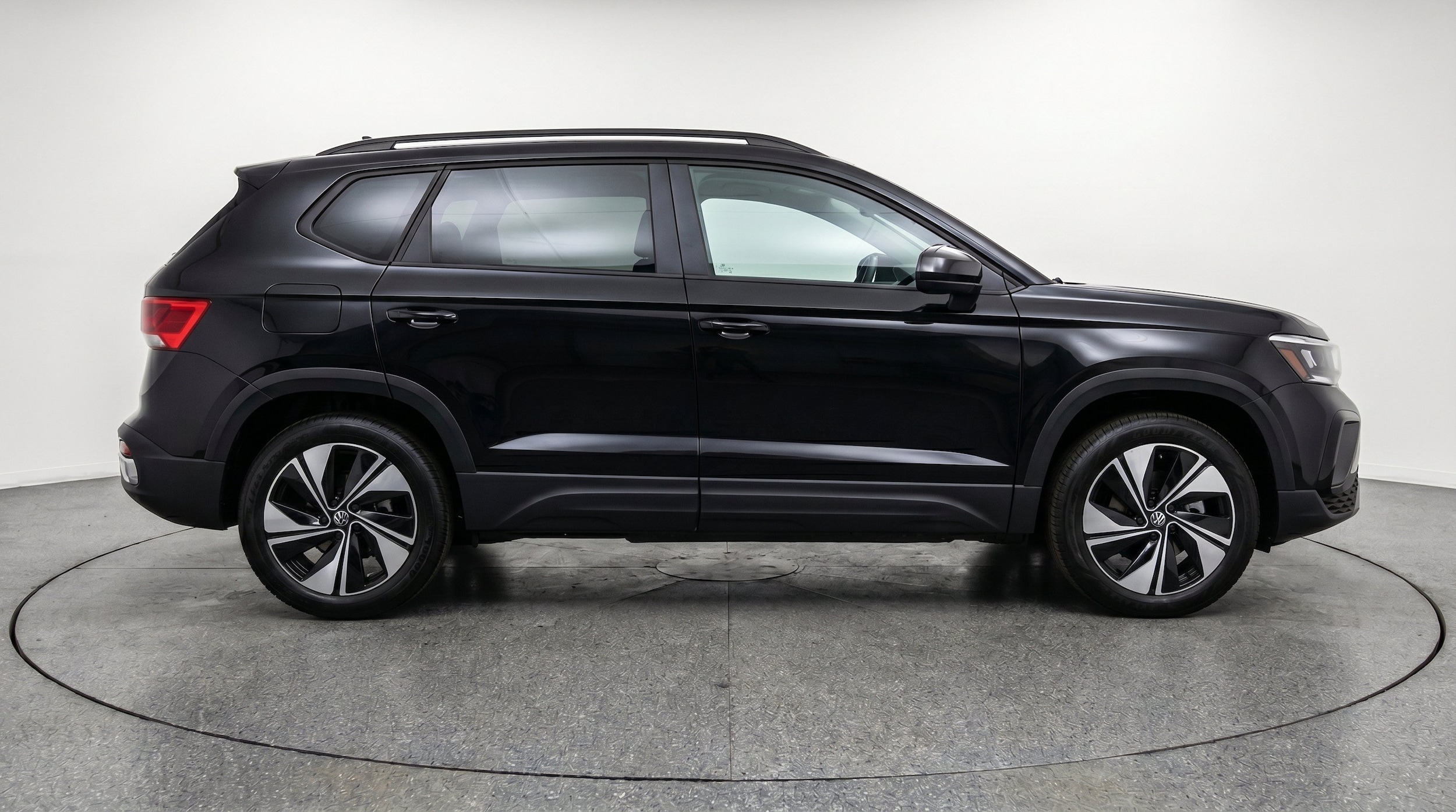 Thumbnail: 2026 Volkswagen Taos - 11
