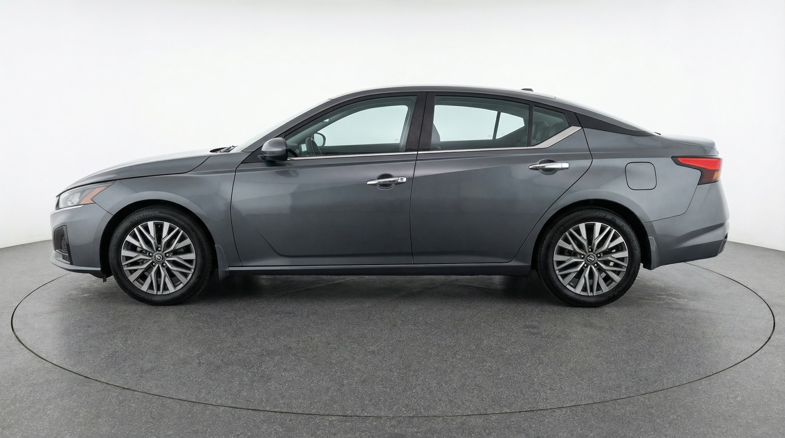 Thumbnail: 2025 Nissan Altima - 4