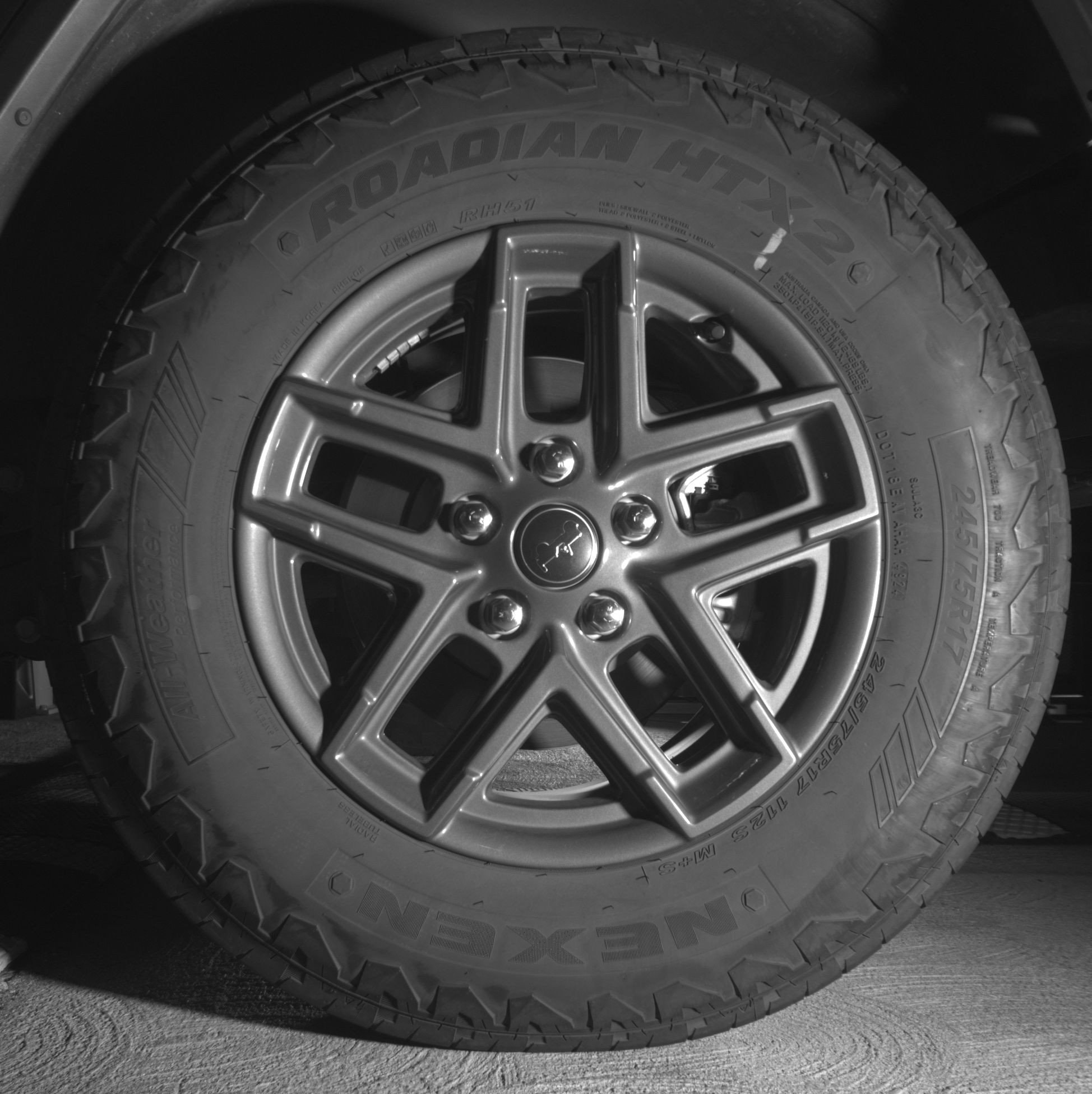 Thumbnail: 2025 Jeep Wrangler - 14