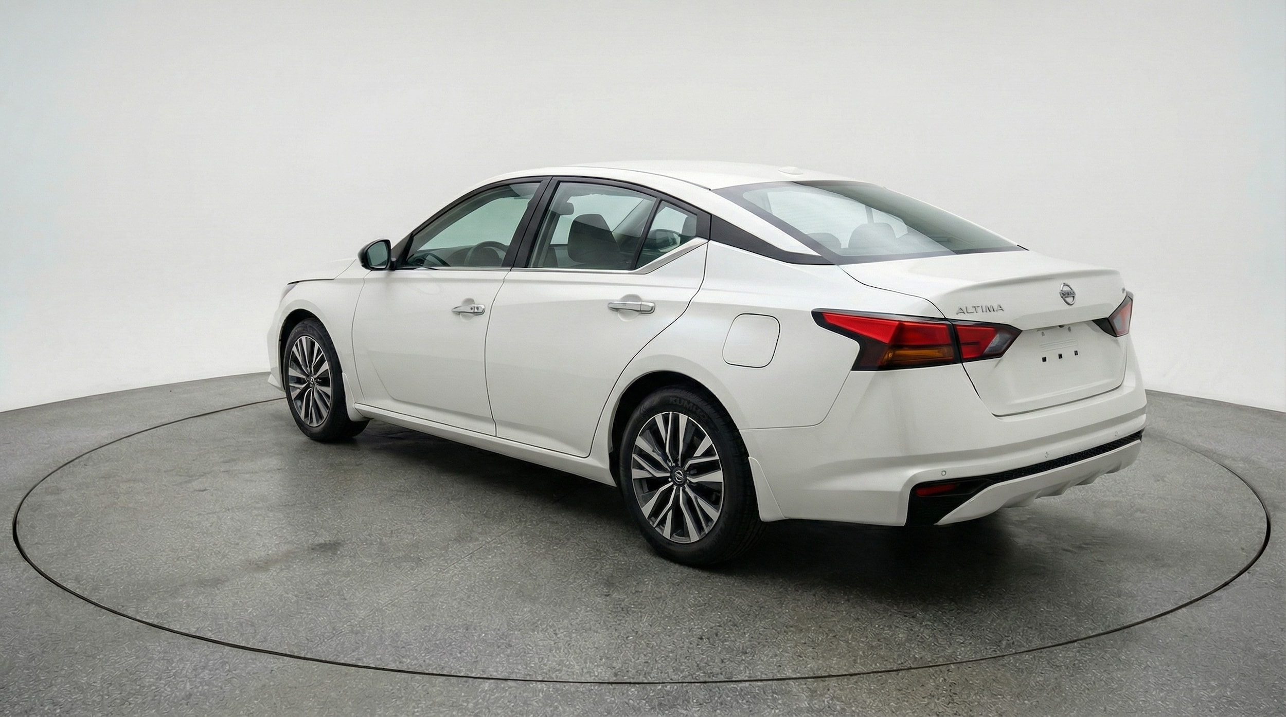 Thumbnail: 2025 Nissan Altima - 5