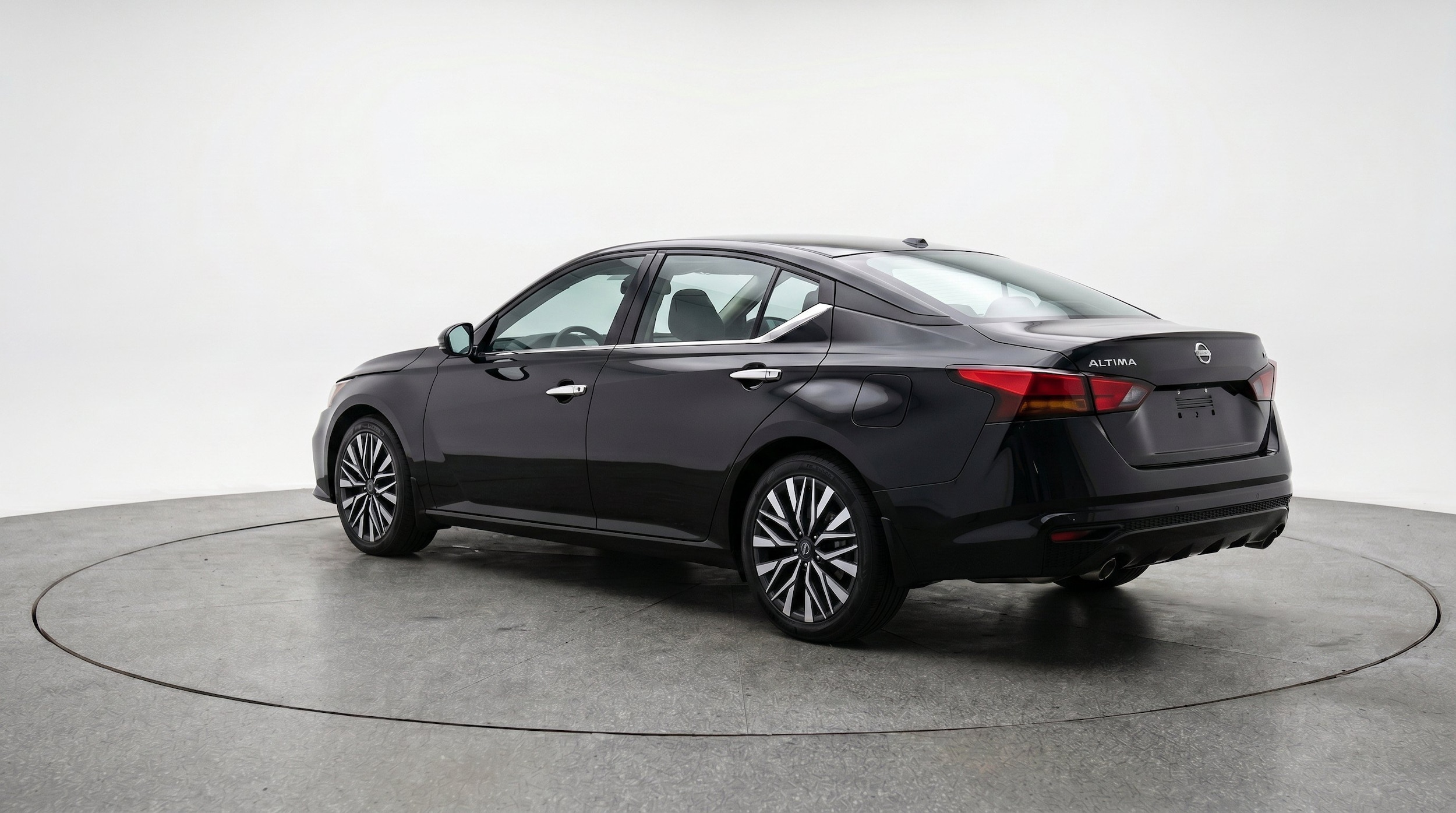 Thumbnail: 2025 Nissan Altima - 6