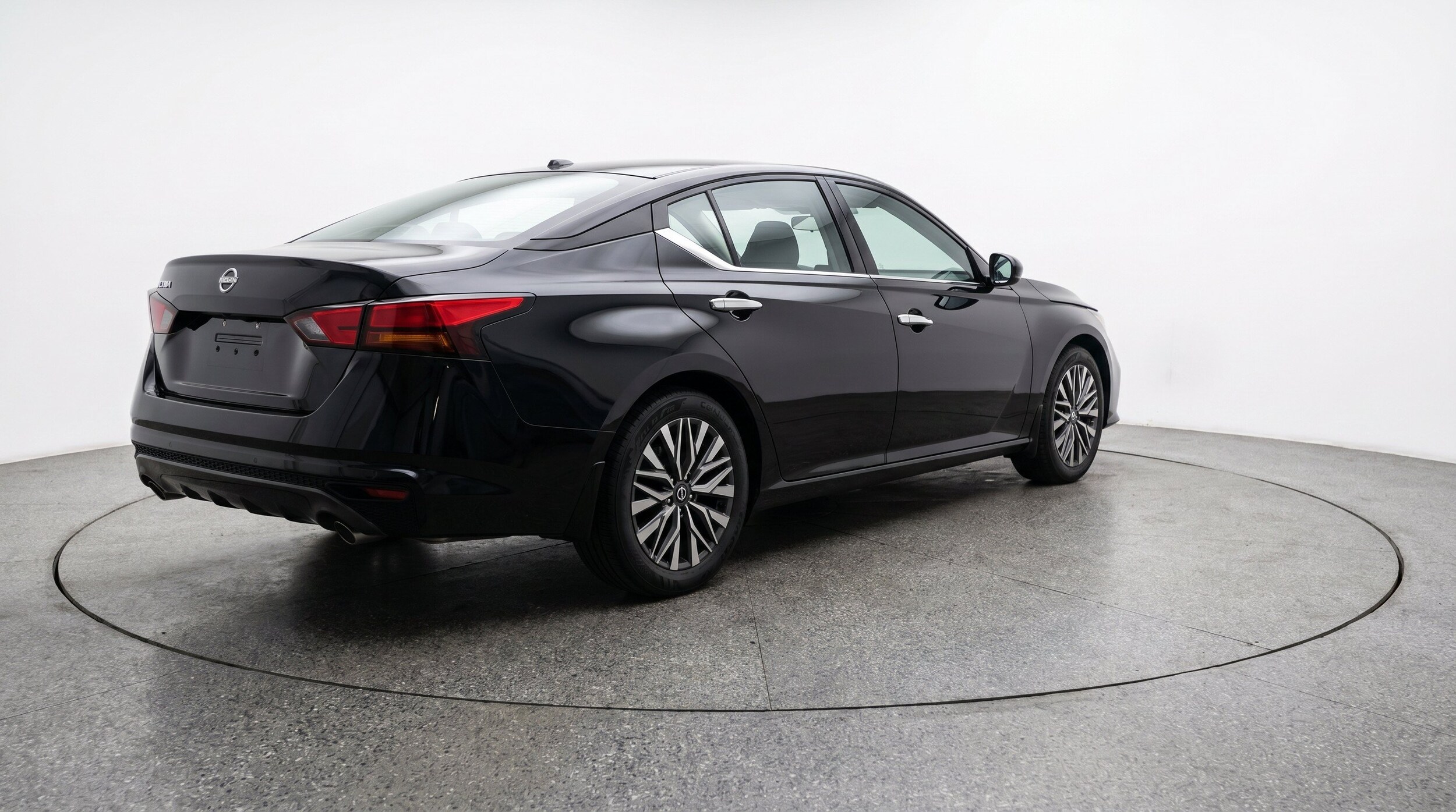 Thumbnail: 2025 Nissan Altima - 9