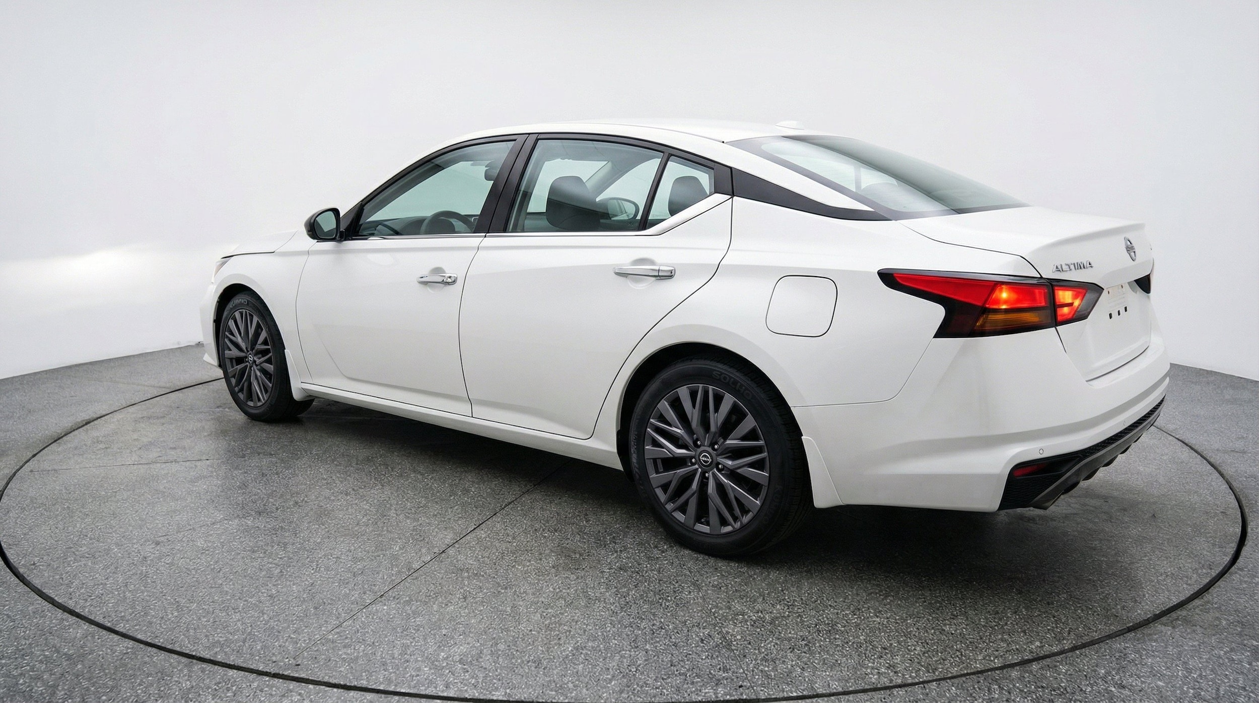Thumbnail: 2025 Nissan Altima - 6