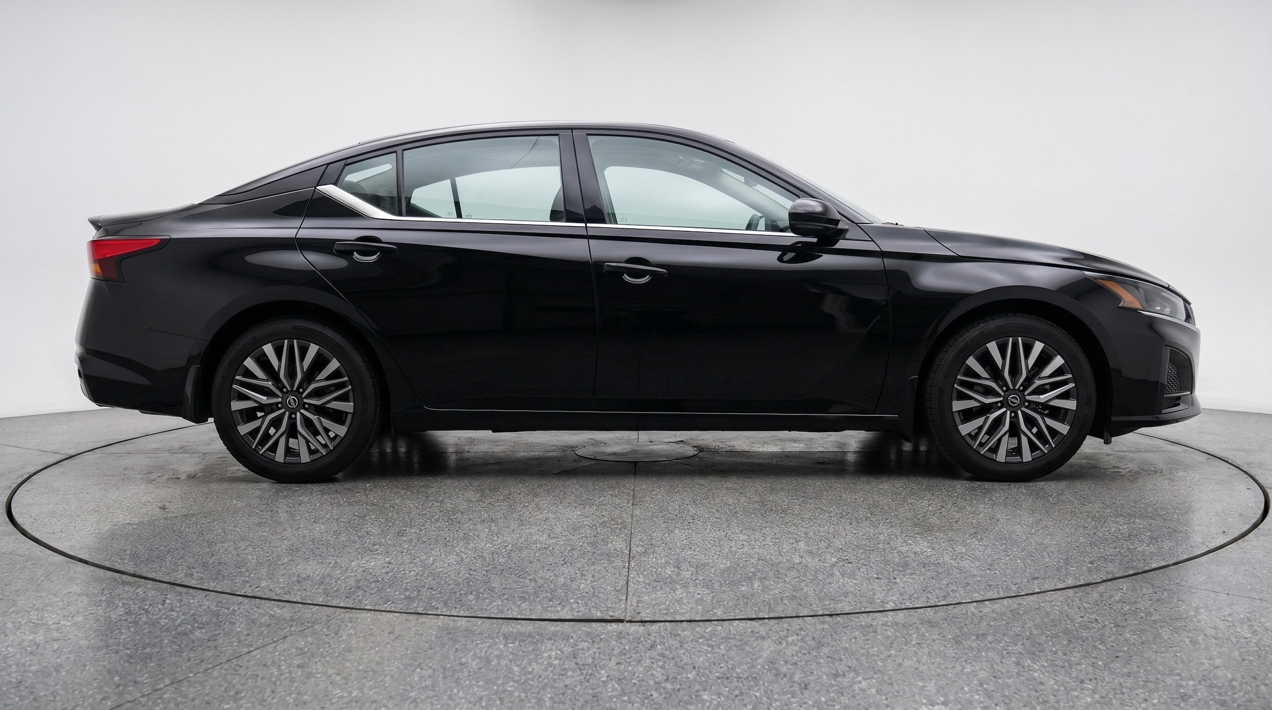 Thumbnail: 2025 Nissan Altima - 8