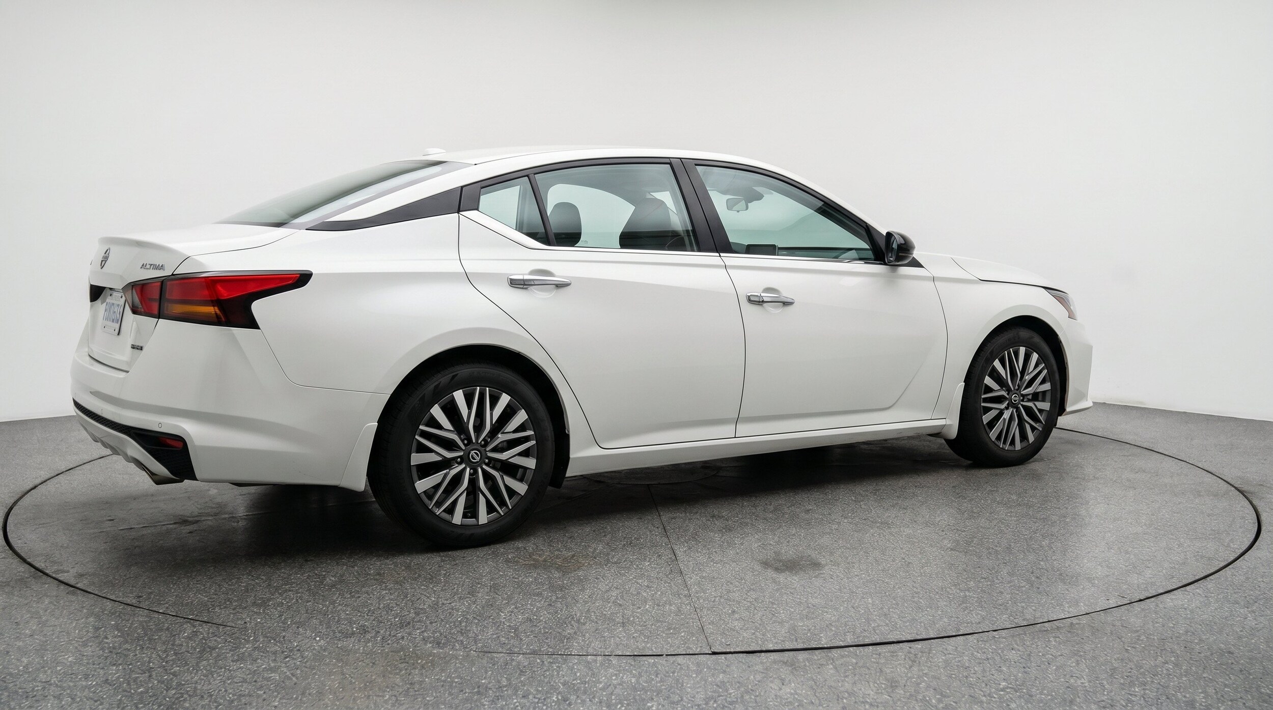 Thumbnail: 2025 Nissan Altima - 9