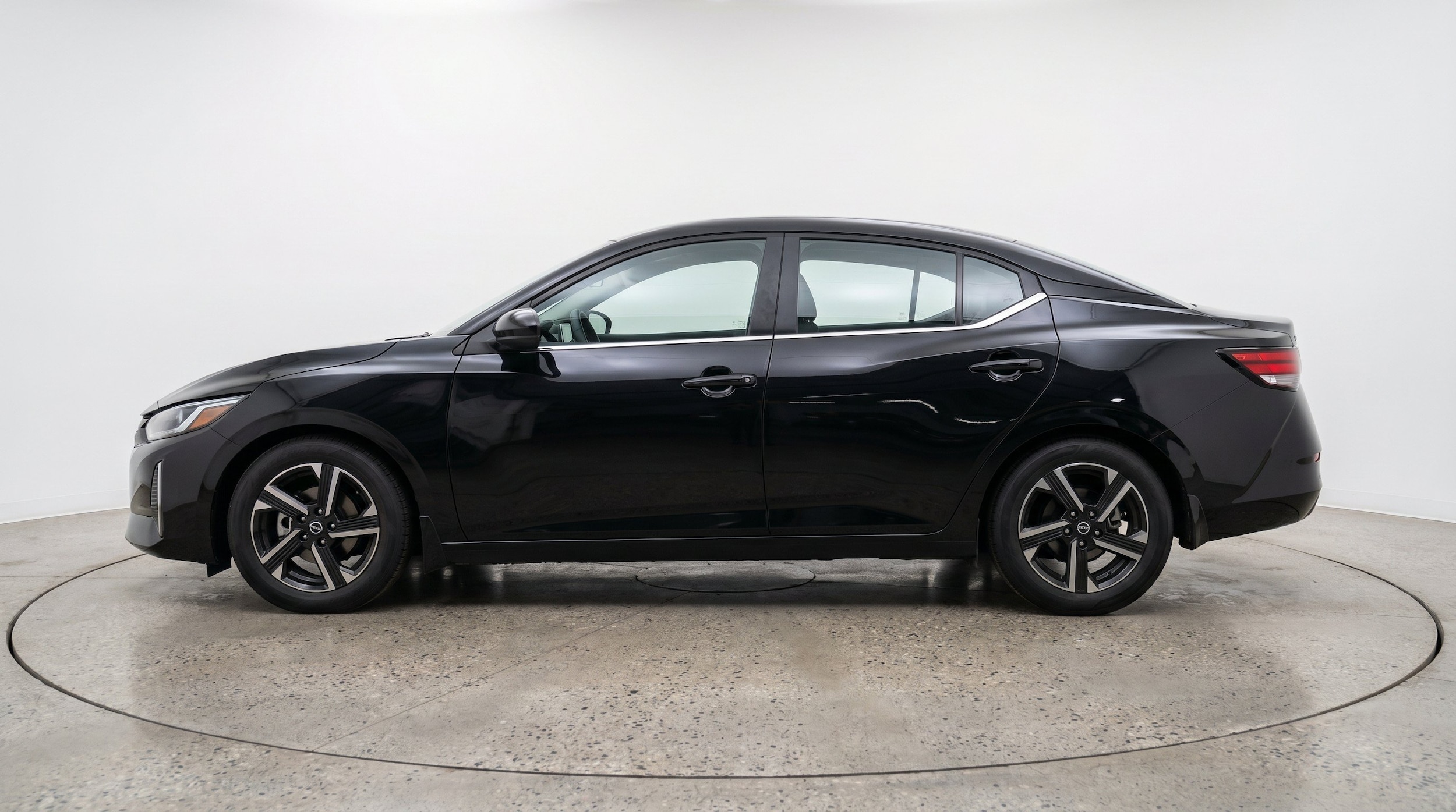 Thumbnail: 2025 Nissan Sentra - 5