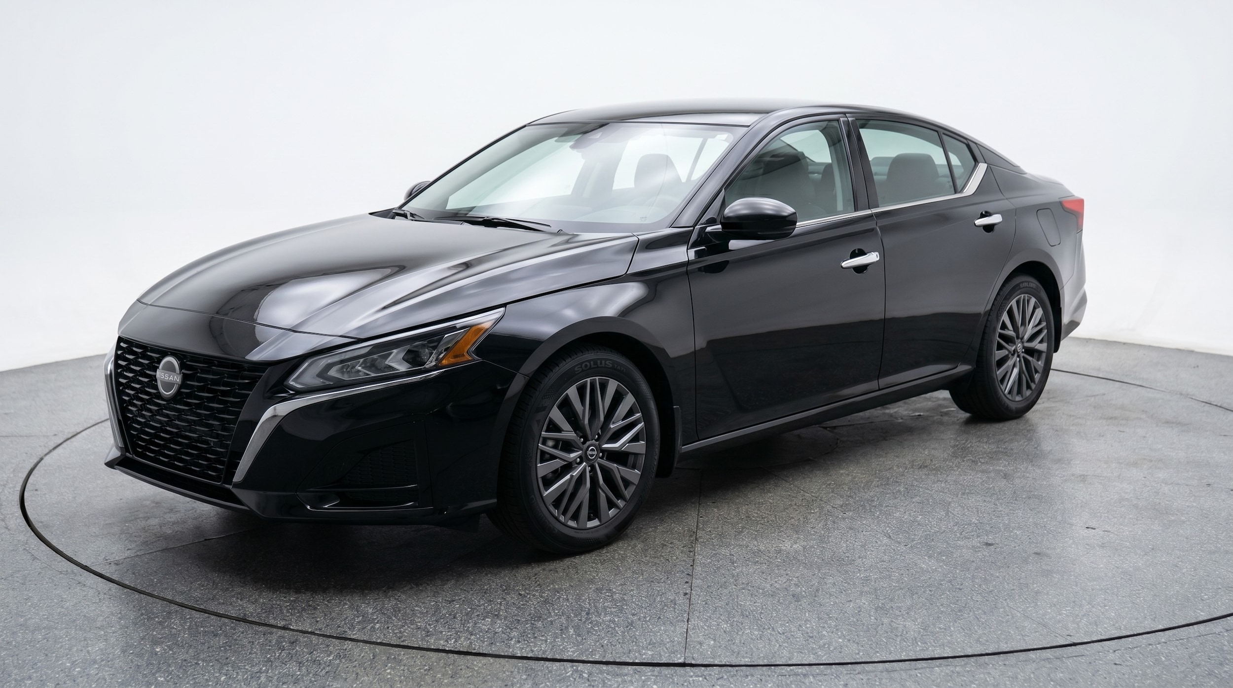 Thumbnail: 2025 Nissan Altima - 3
