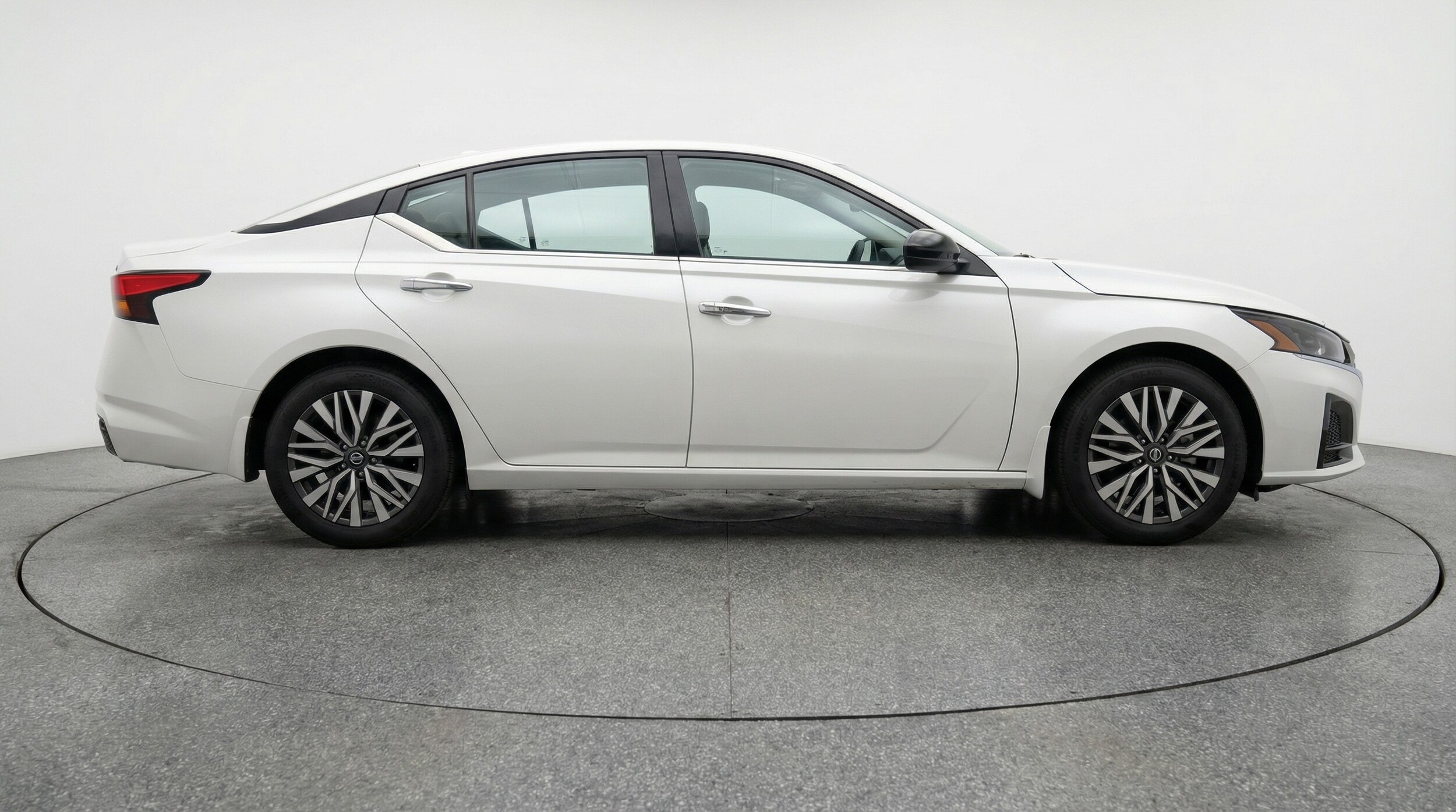 Thumbnail: 2025 Nissan Altima - 8