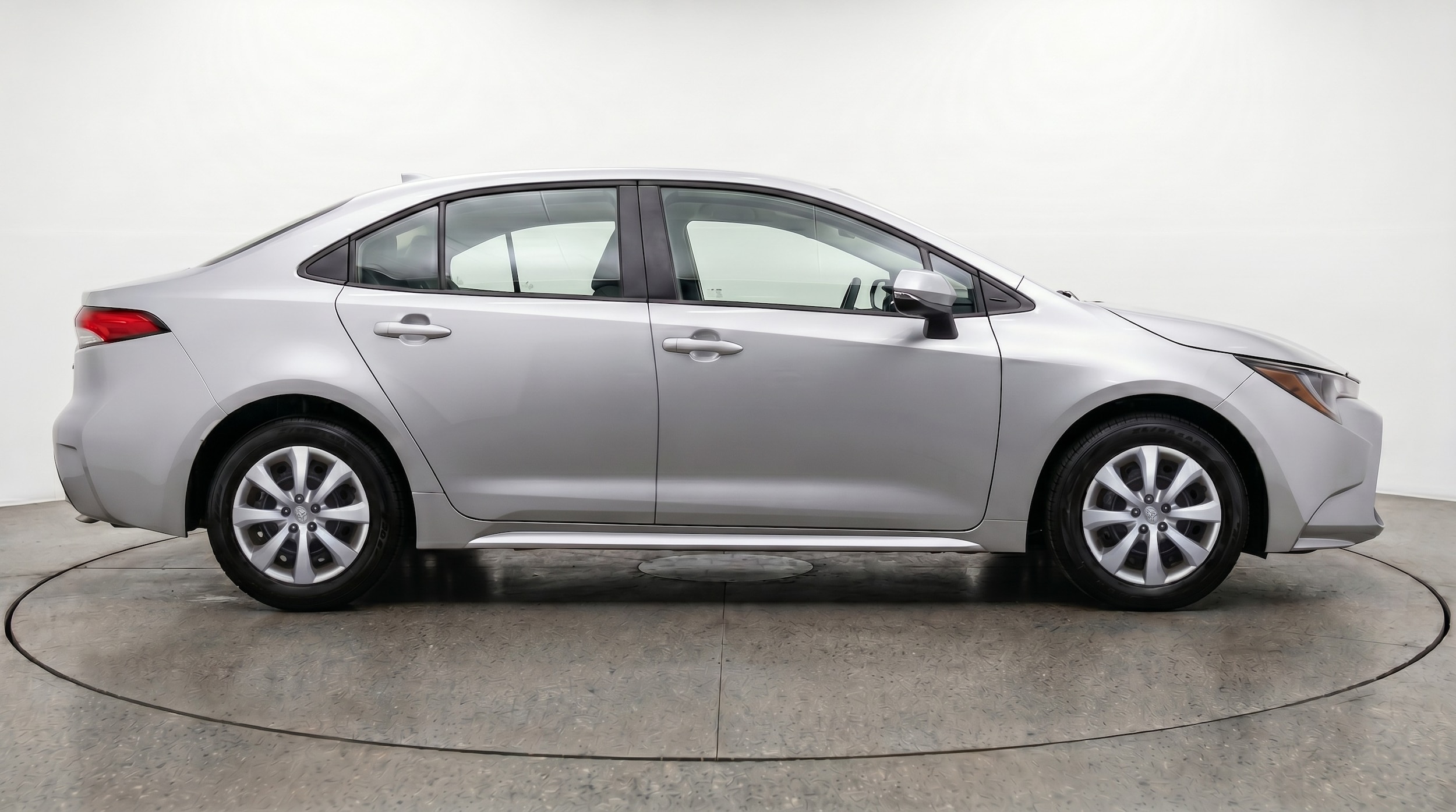 Thumbnail: 2025 Toyota Corolla - 8