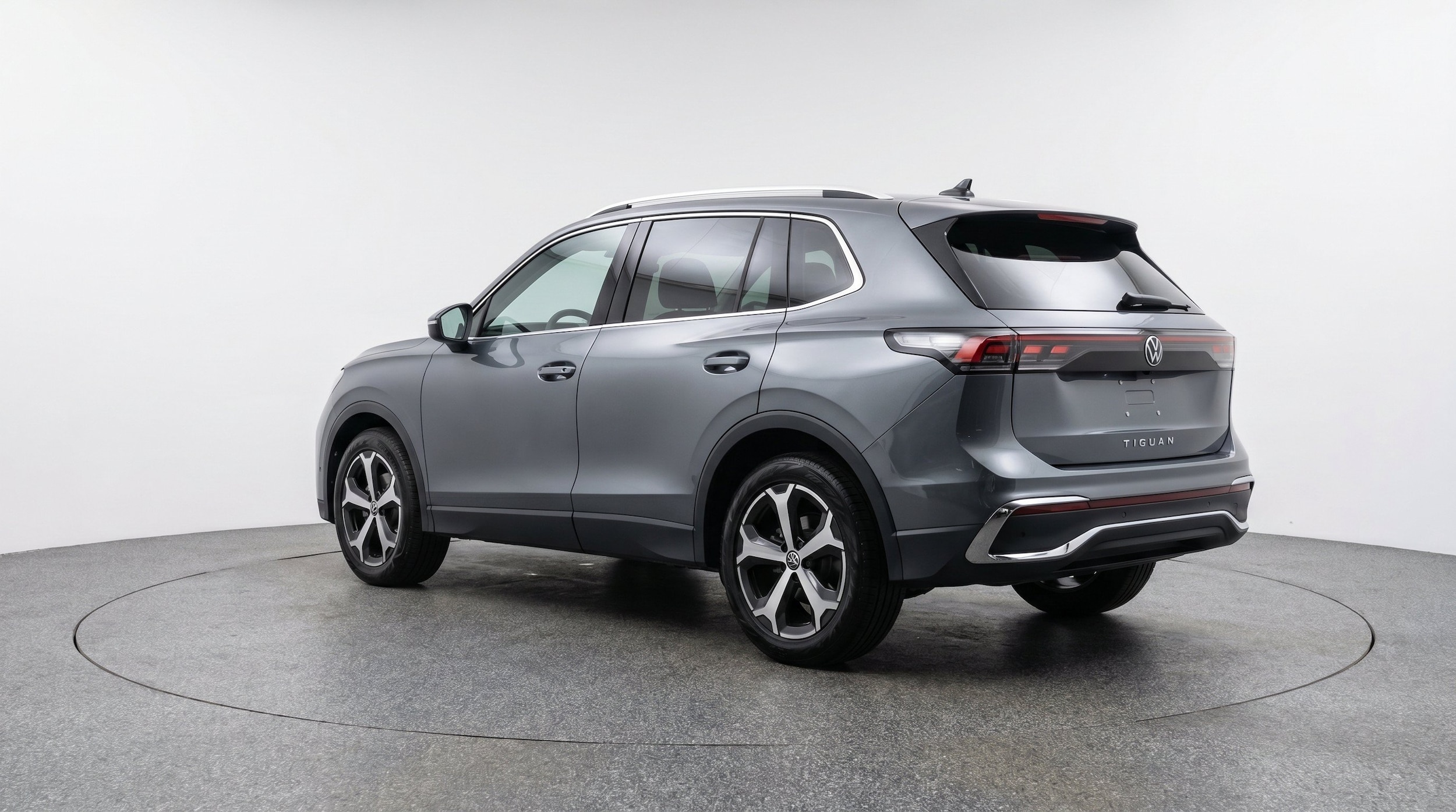 Thumbnail: 2026 Volkswagen Tiguan - 6