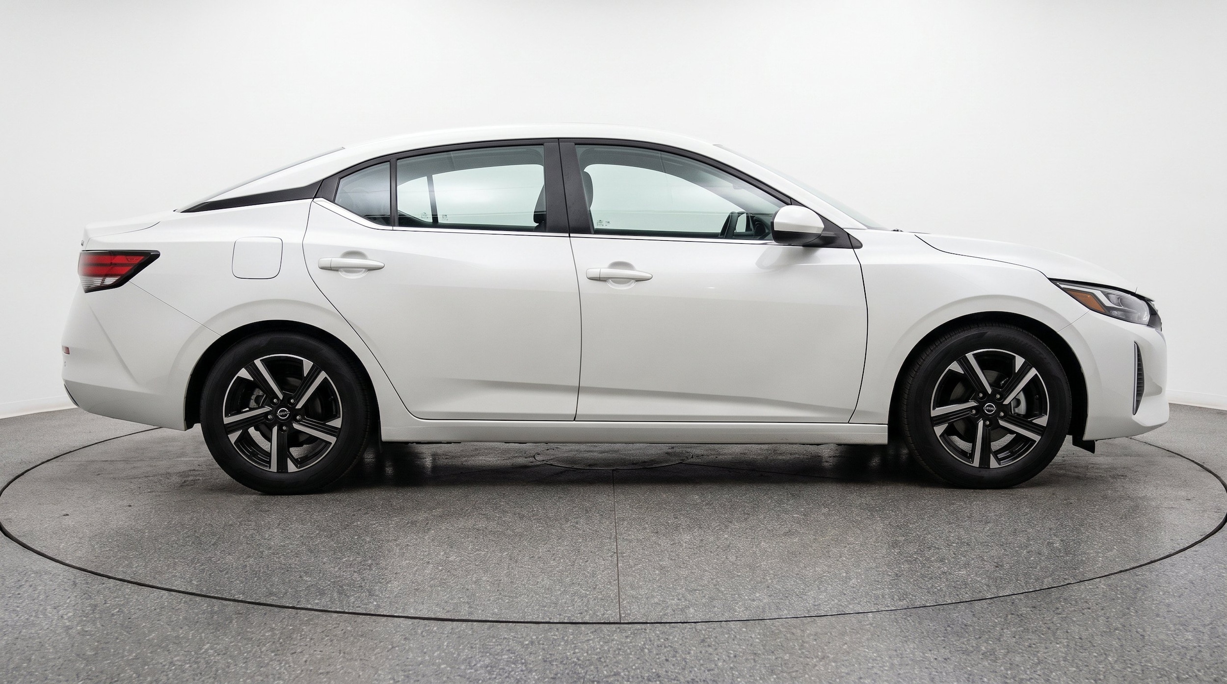 Thumbnail: 2025 Nissan Sentra - 11
