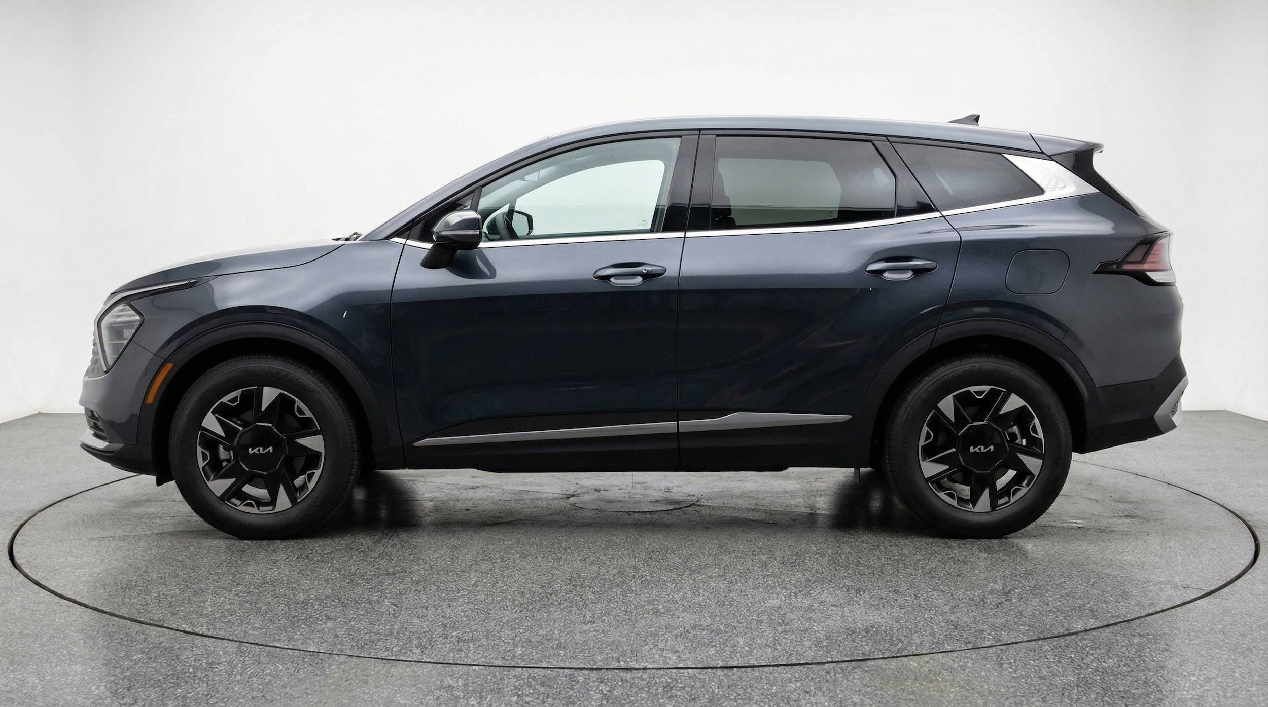 Thumbnail: 2026 Kia Sportage - 5