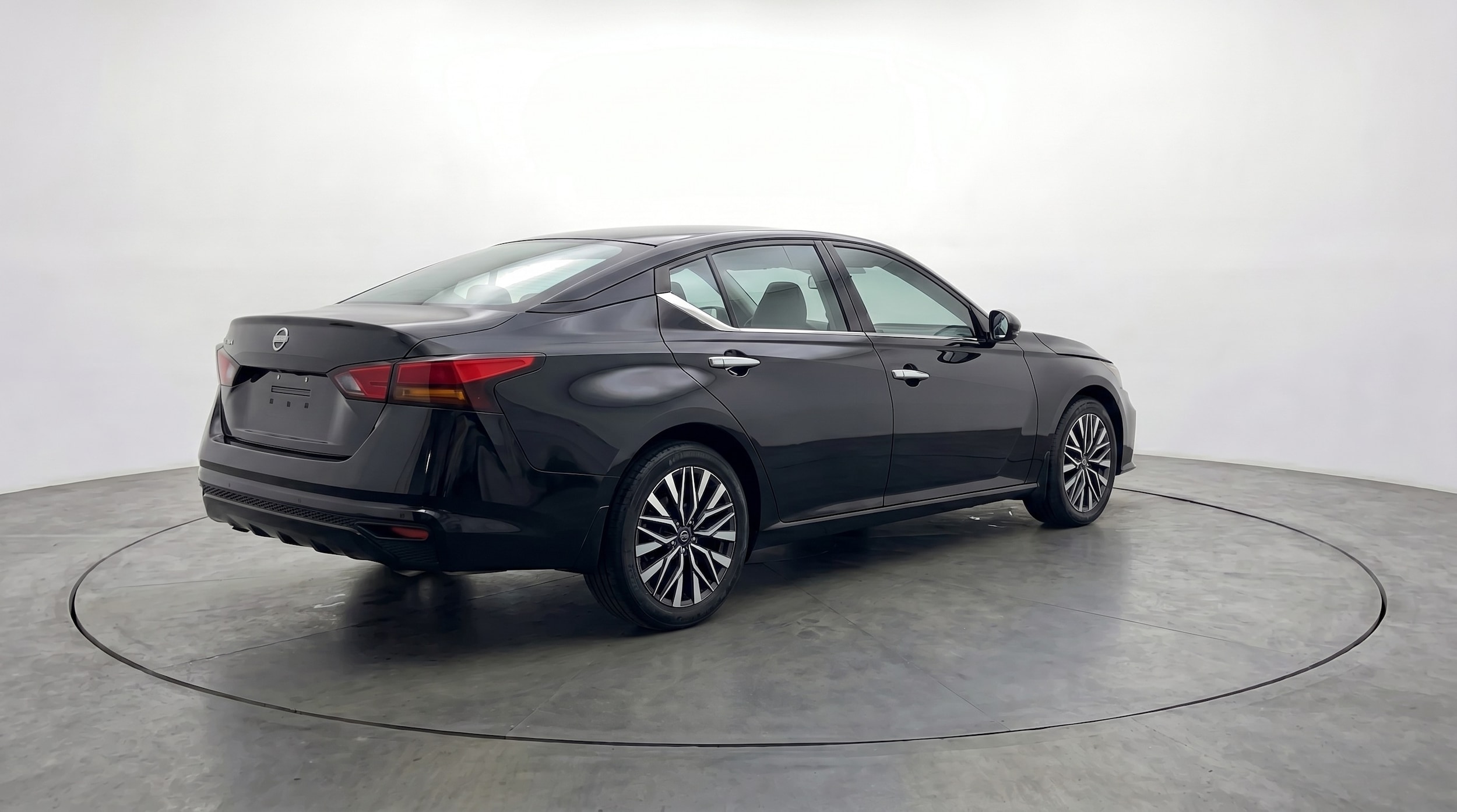 Thumbnail: 2025 Nissan Altima - 7