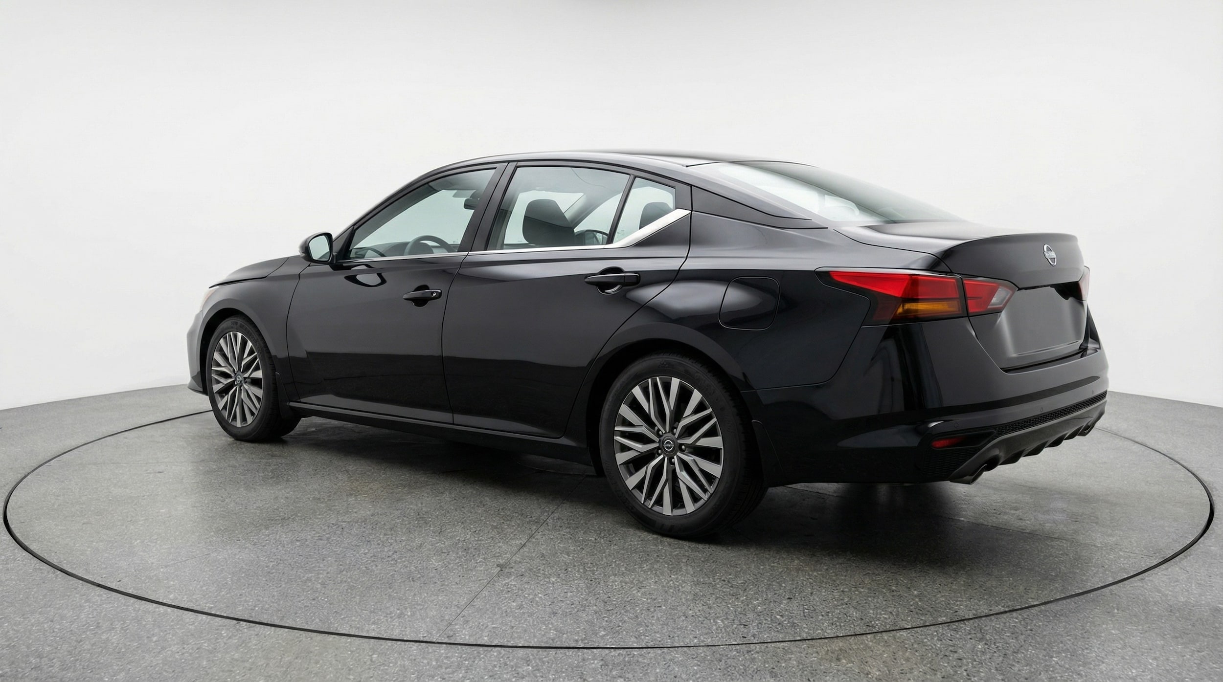 Thumbnail: 2025 Nissan Altima - 5