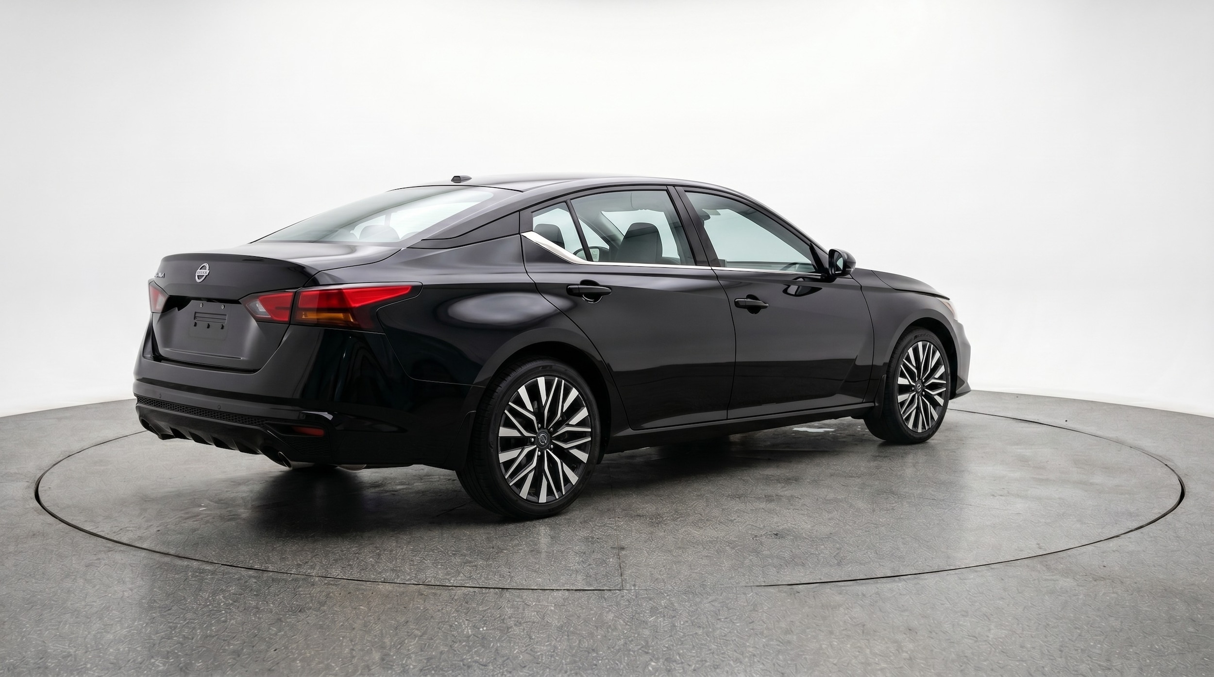 Thumbnail: 2025 Nissan Altima - 7