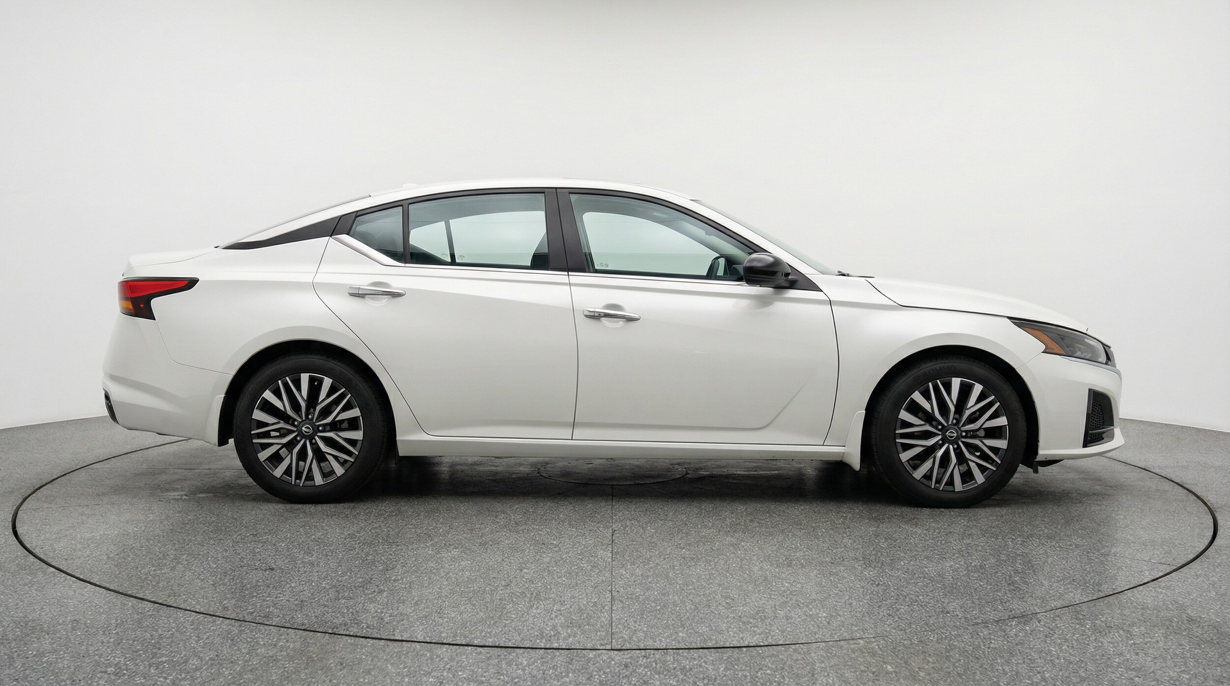 Thumbnail: 2025 Nissan Altima - 8