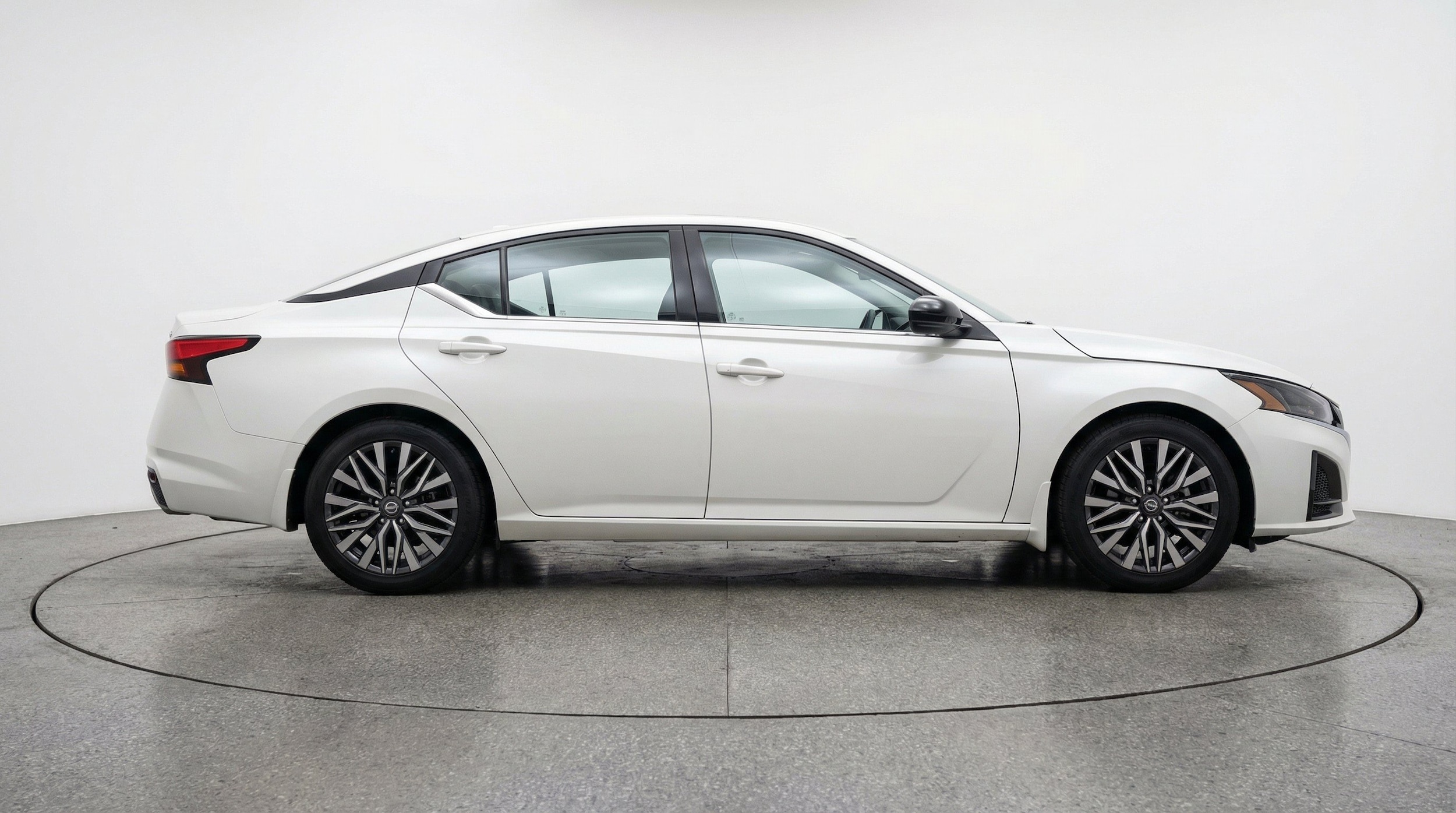 Thumbnail: 2025 Nissan Altima - 11