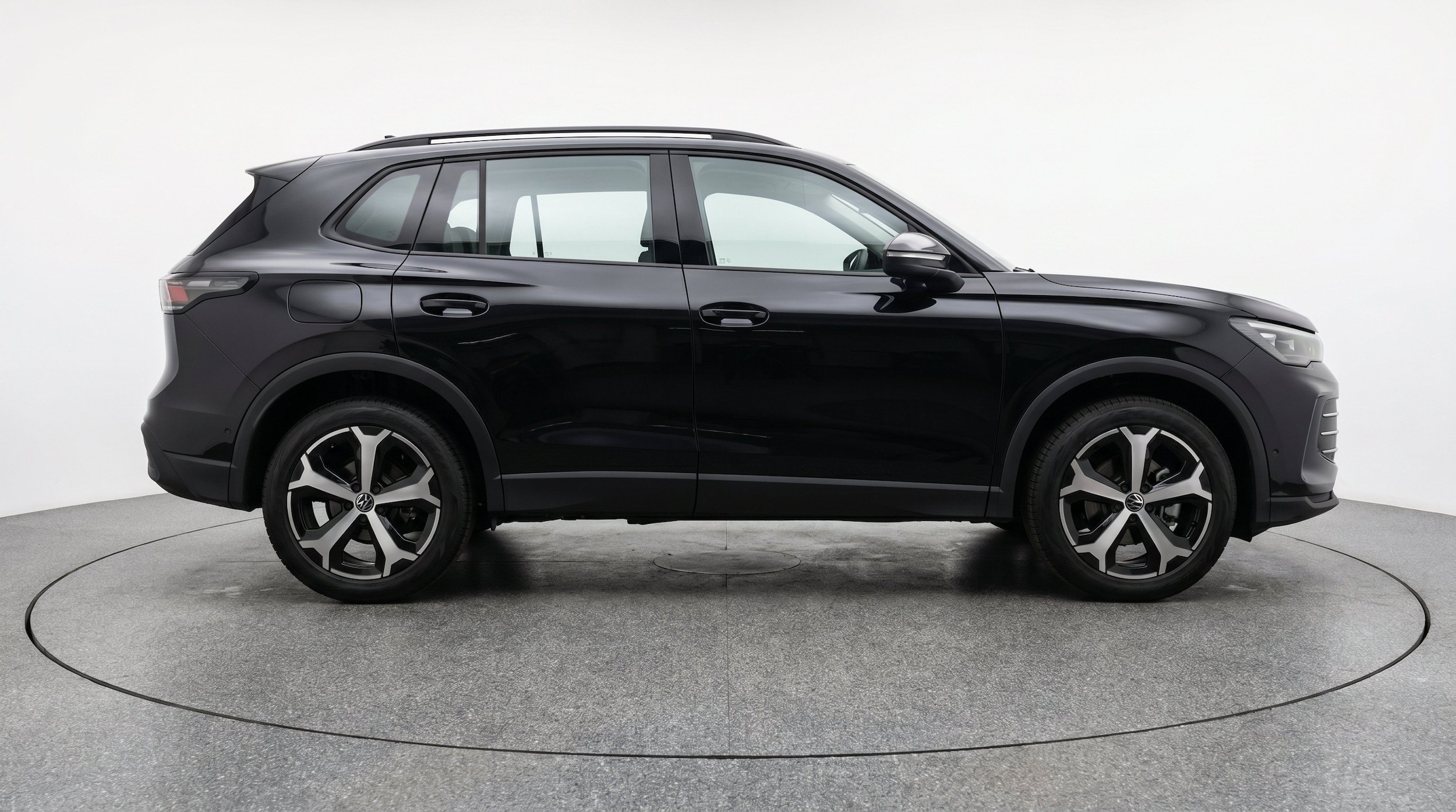 Thumbnail: 2026 Volkswagen Tiguan - 11