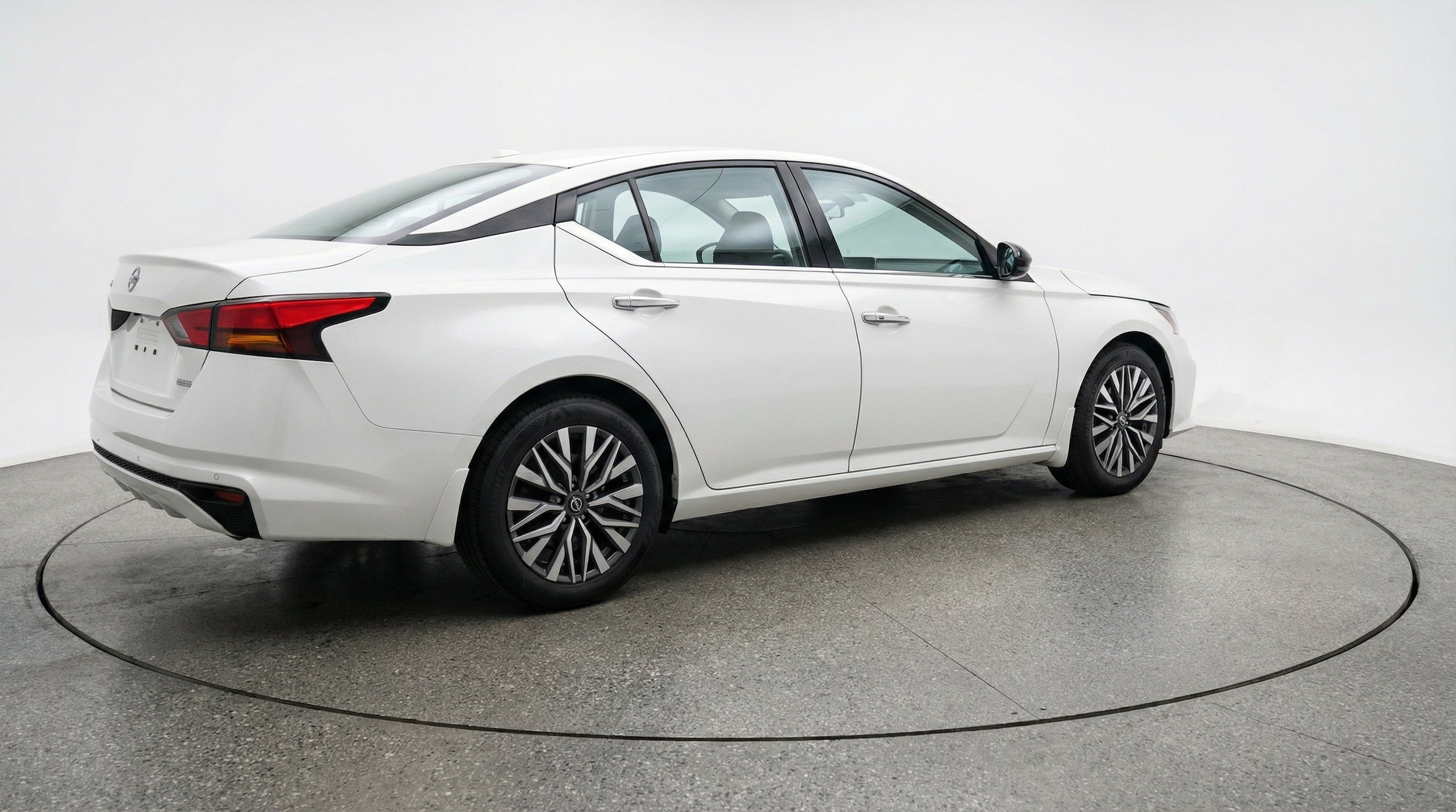 Thumbnail: 2025 Nissan Altima - 9