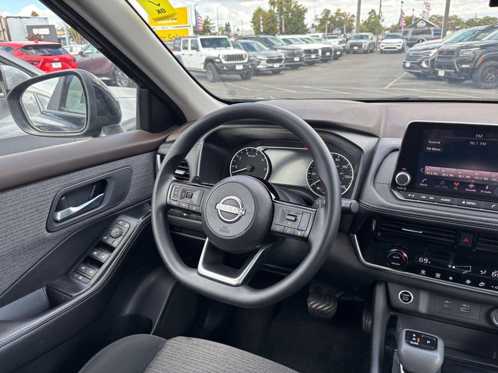 Thumbnail: 2022 Nissan Rogue - 34