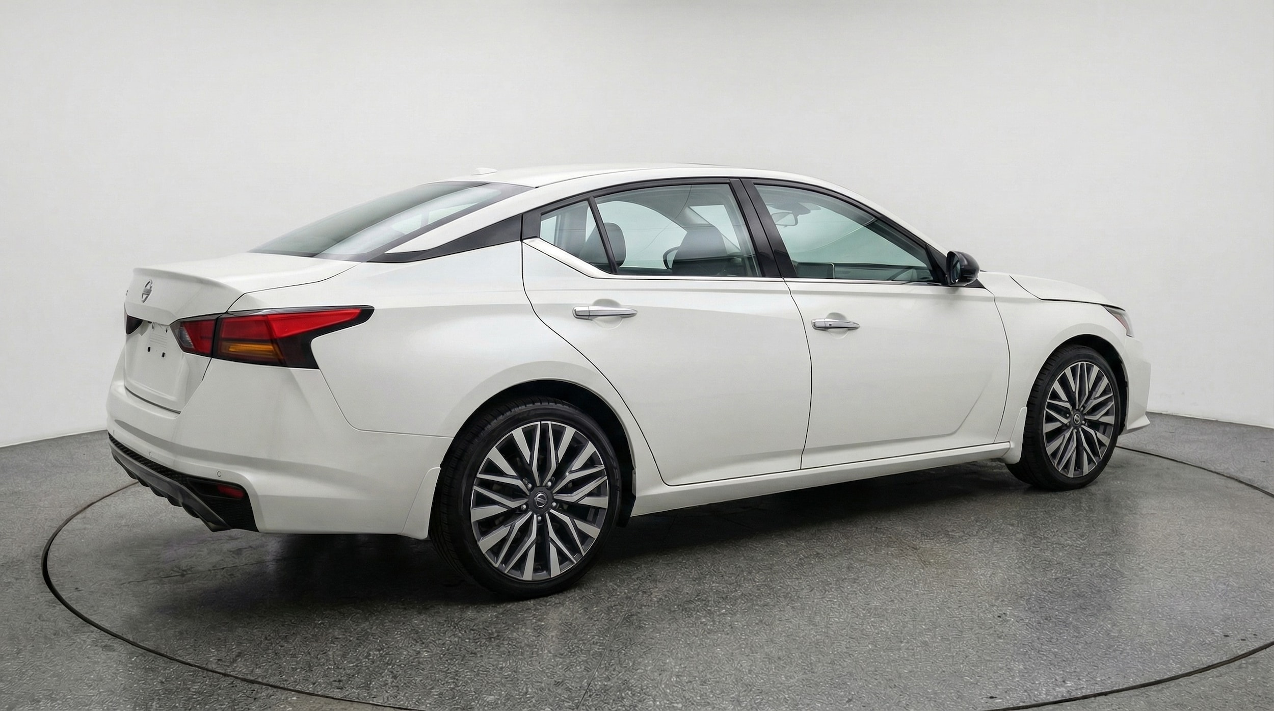 Thumbnail: 2025 Nissan Altima - 7