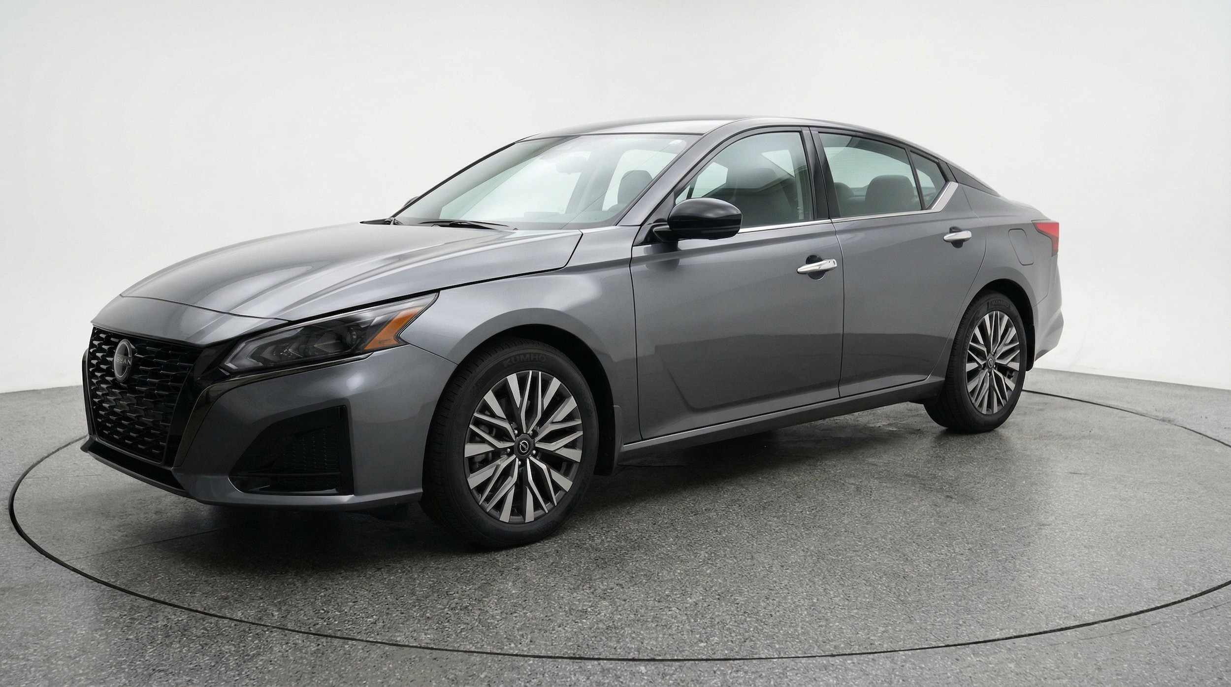 Thumbnail: 2025 Nissan Altima - 3