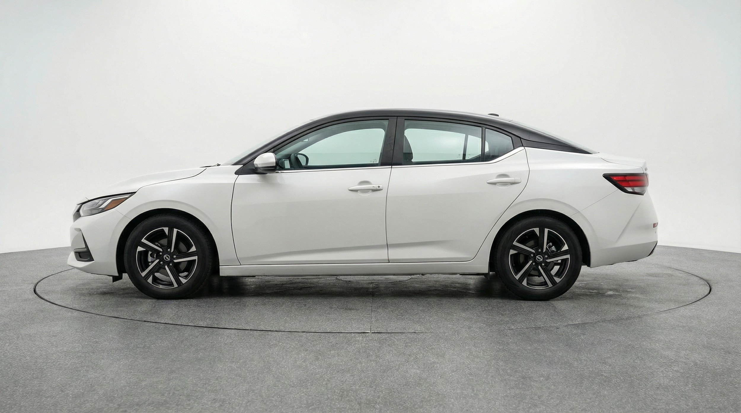 Thumbnail: 2025 Nissan Sentra - 4