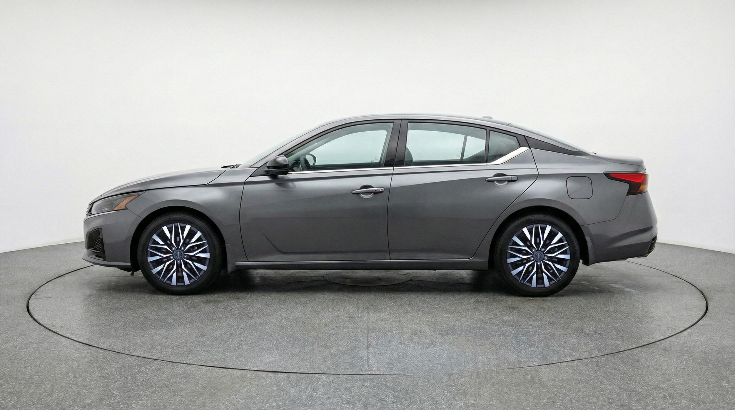 Thumbnail: 2025 Nissan Altima - 4