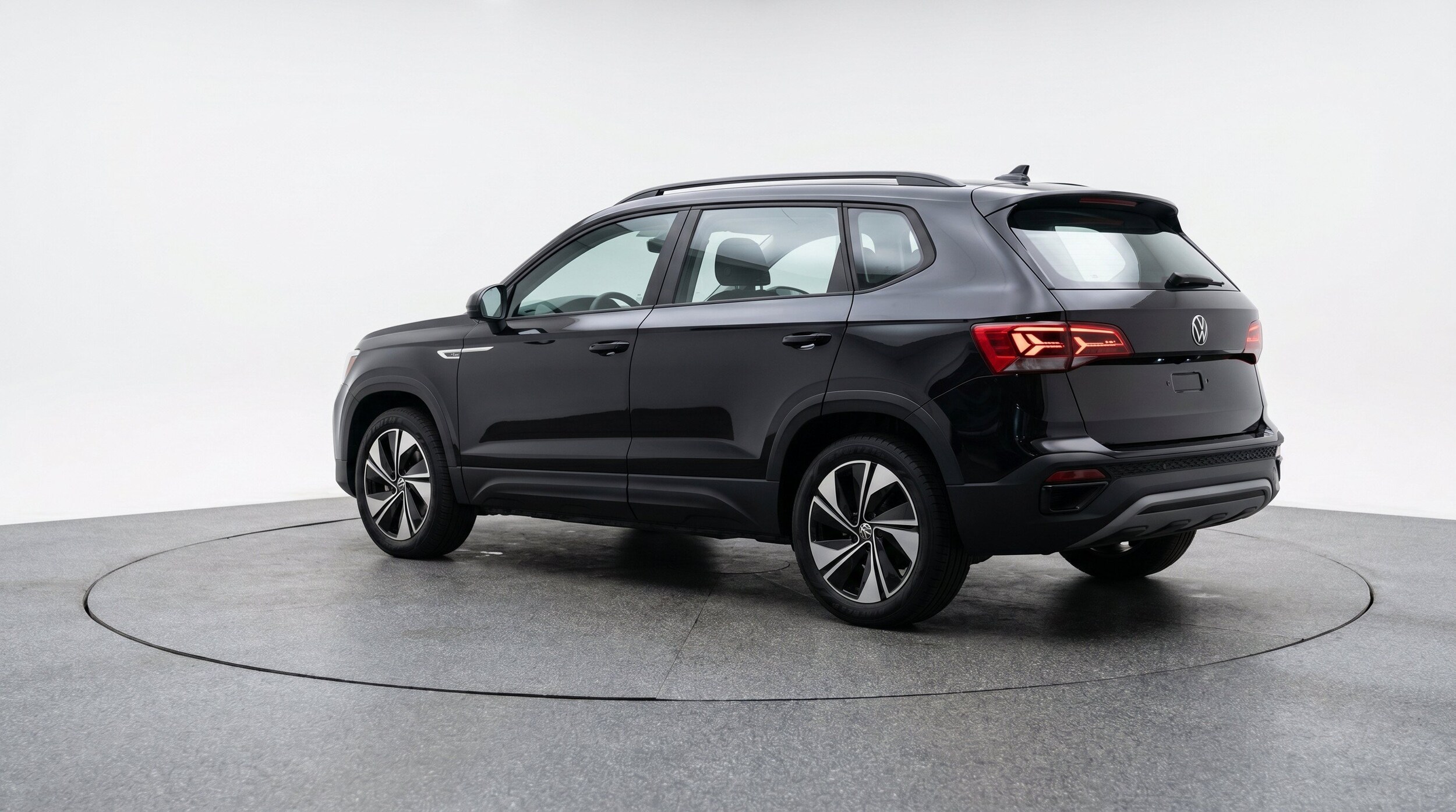 Thumbnail: 2026 Volkswagen Taos - 6