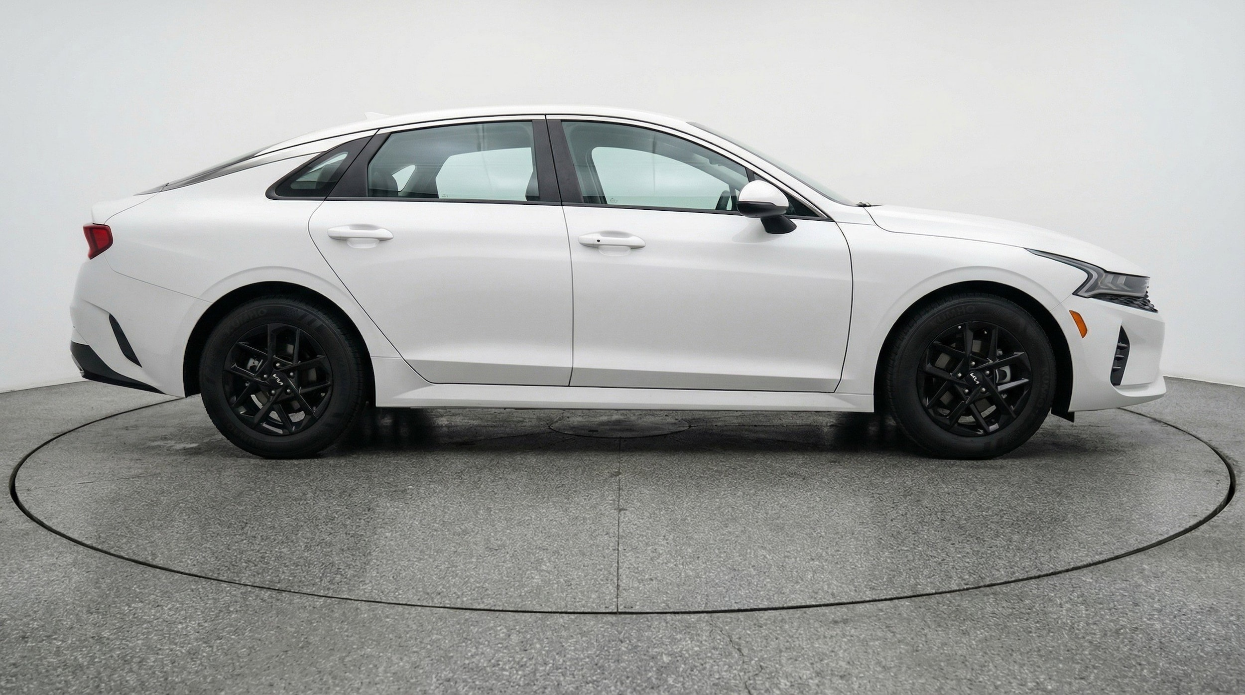 Thumbnail: 2025 Kia K5 - 11