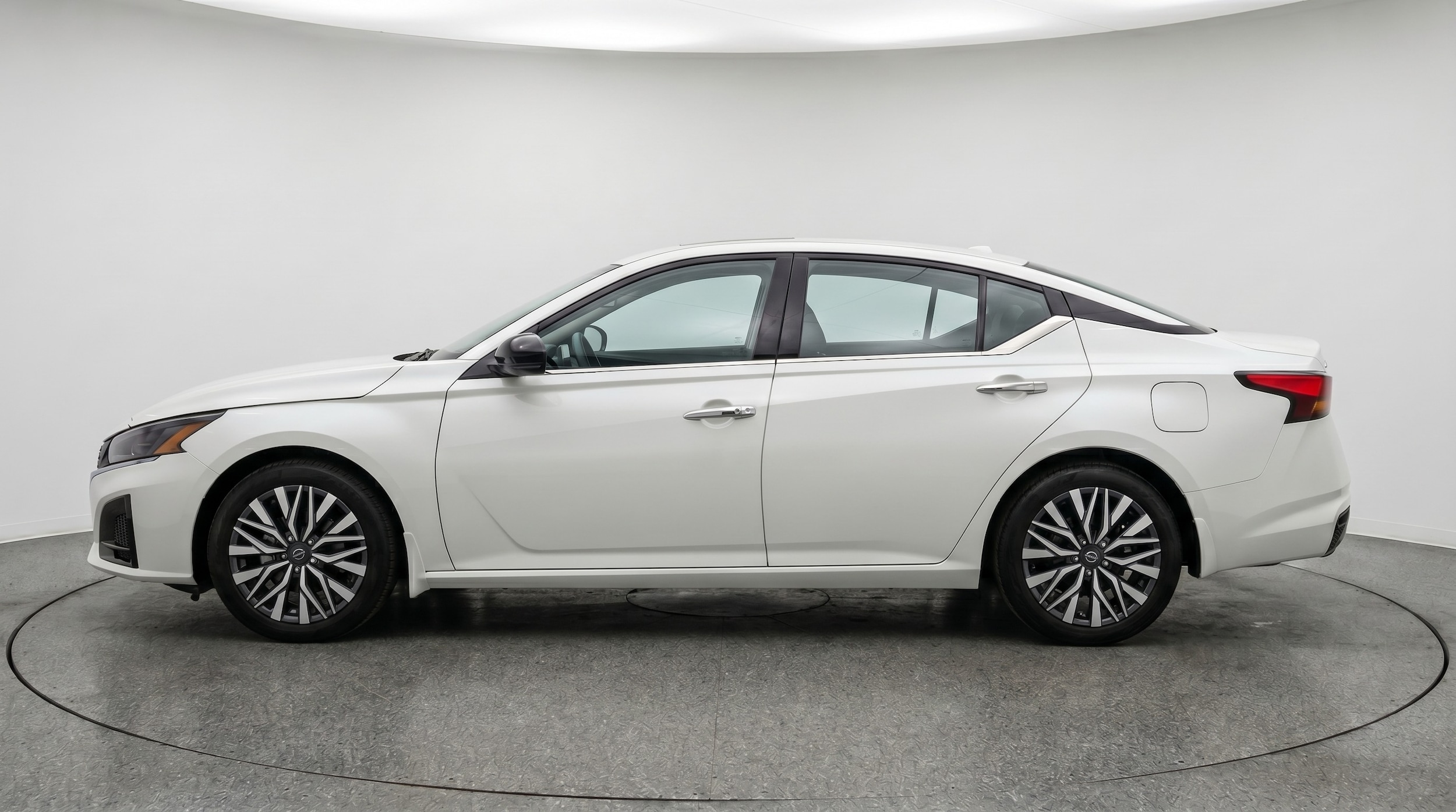 Thumbnail: 2025 Nissan Altima - 4