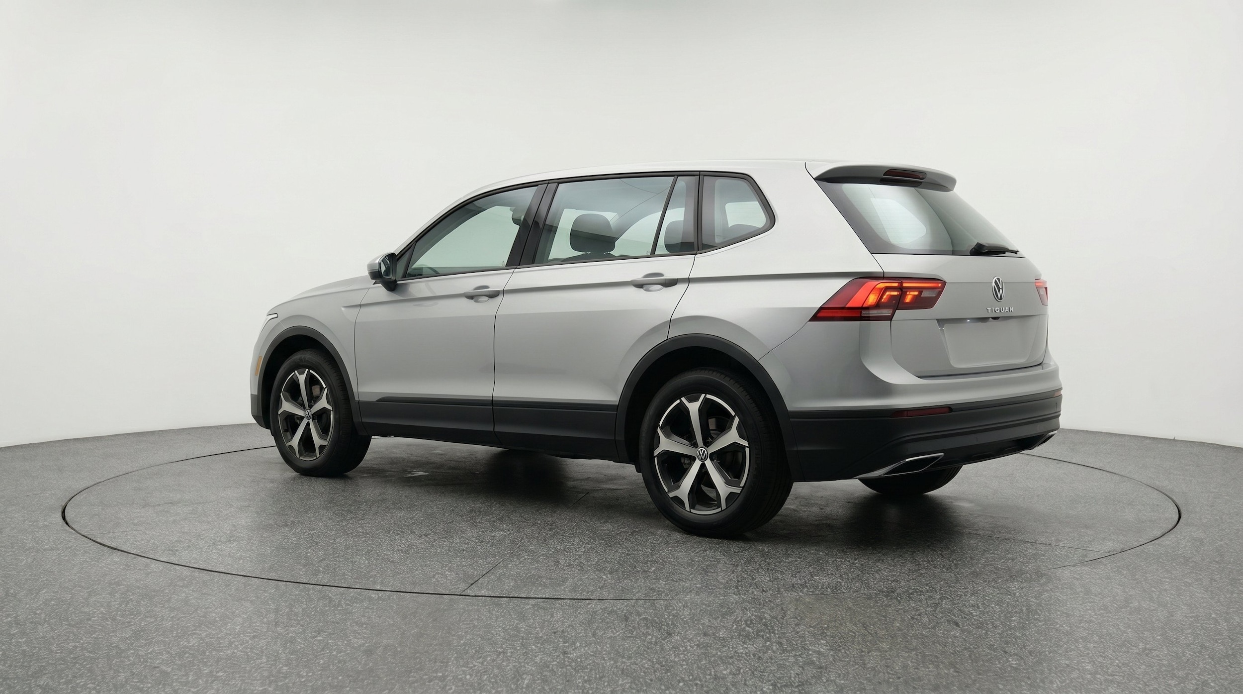 Thumbnail: 2026 Volkswagen Tiguan - 6