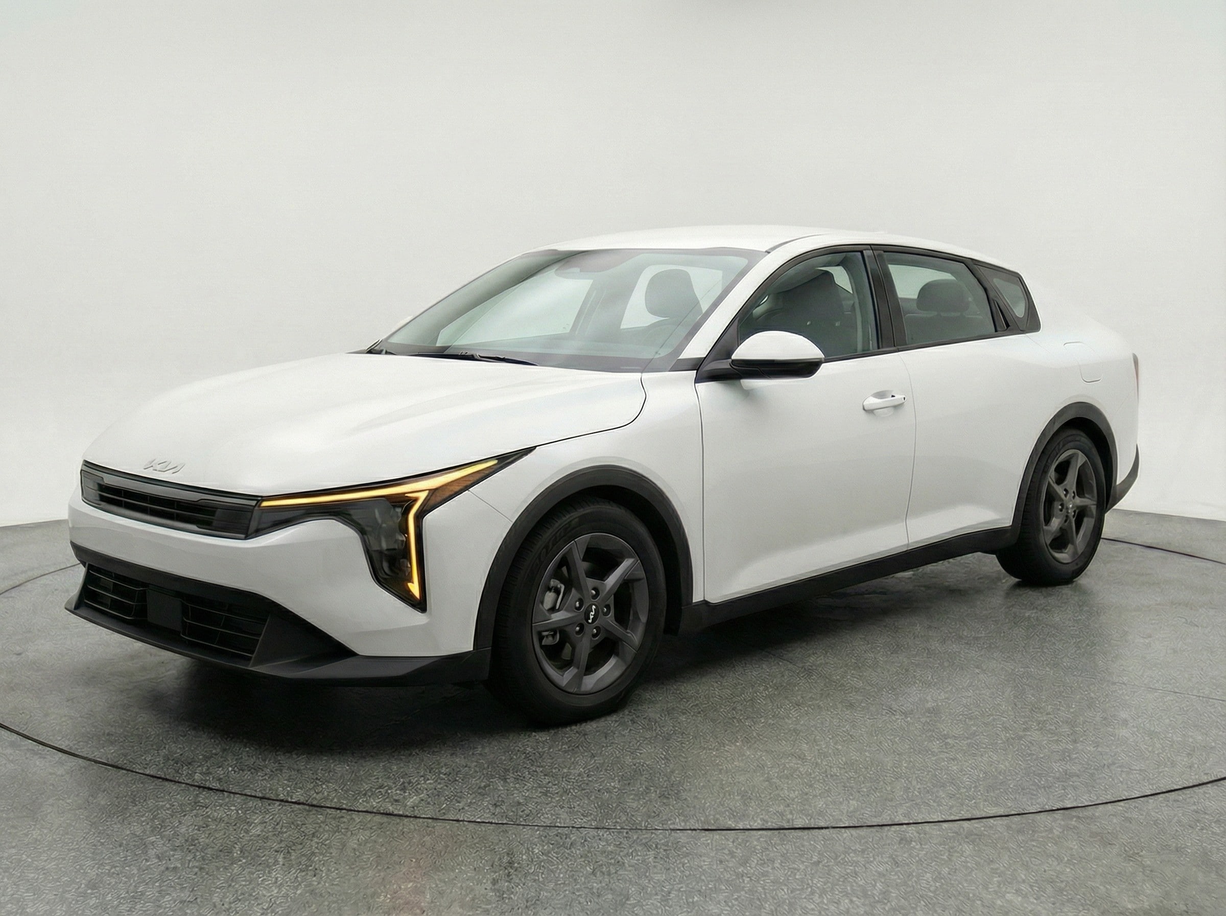 Thumbnail: 2025 Kia K4 - 3