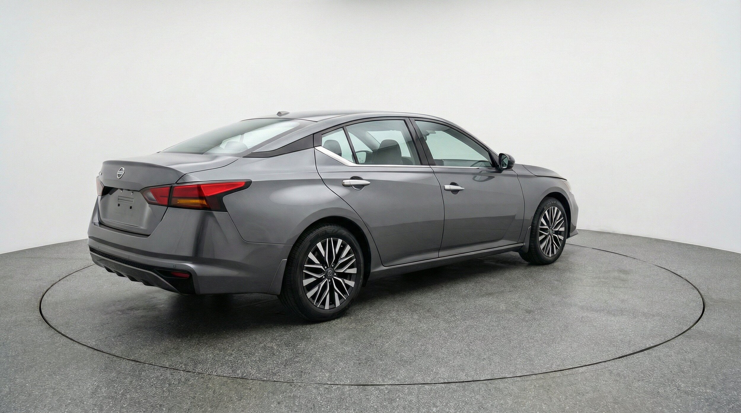 Thumbnail: 2025 Nissan Altima - 9