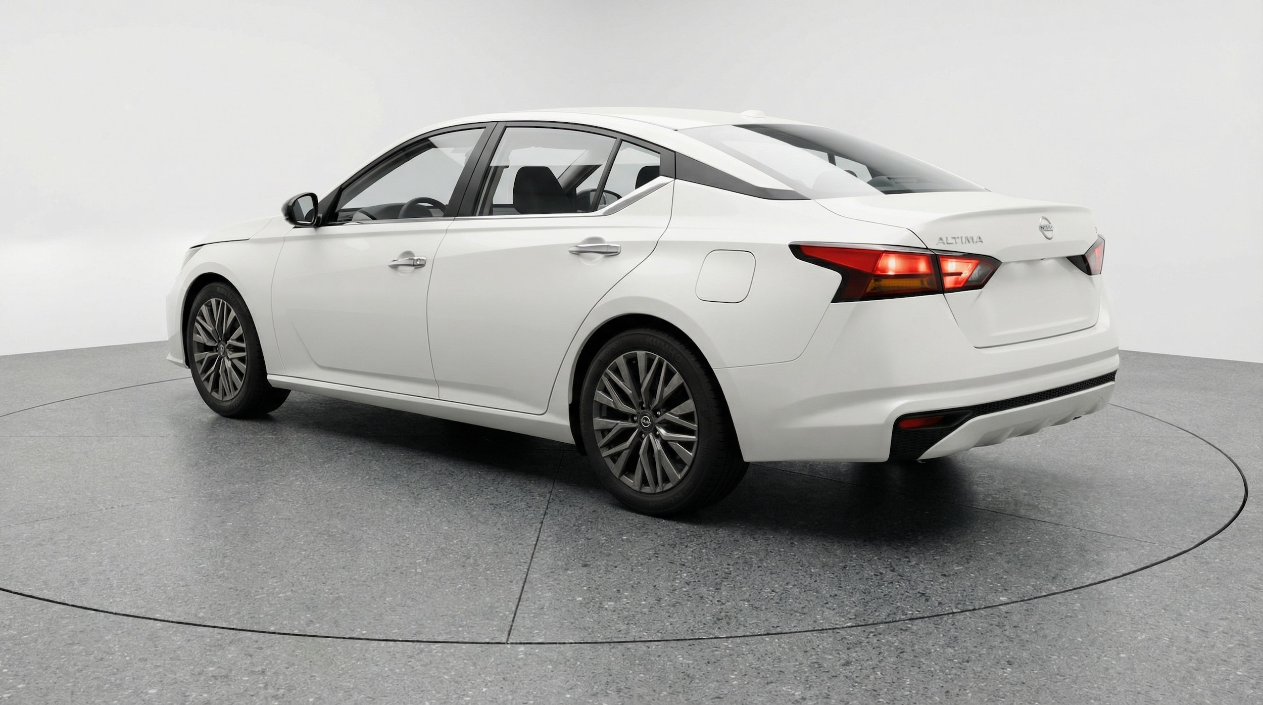 Thumbnail: 2025 Nissan Altima - 5