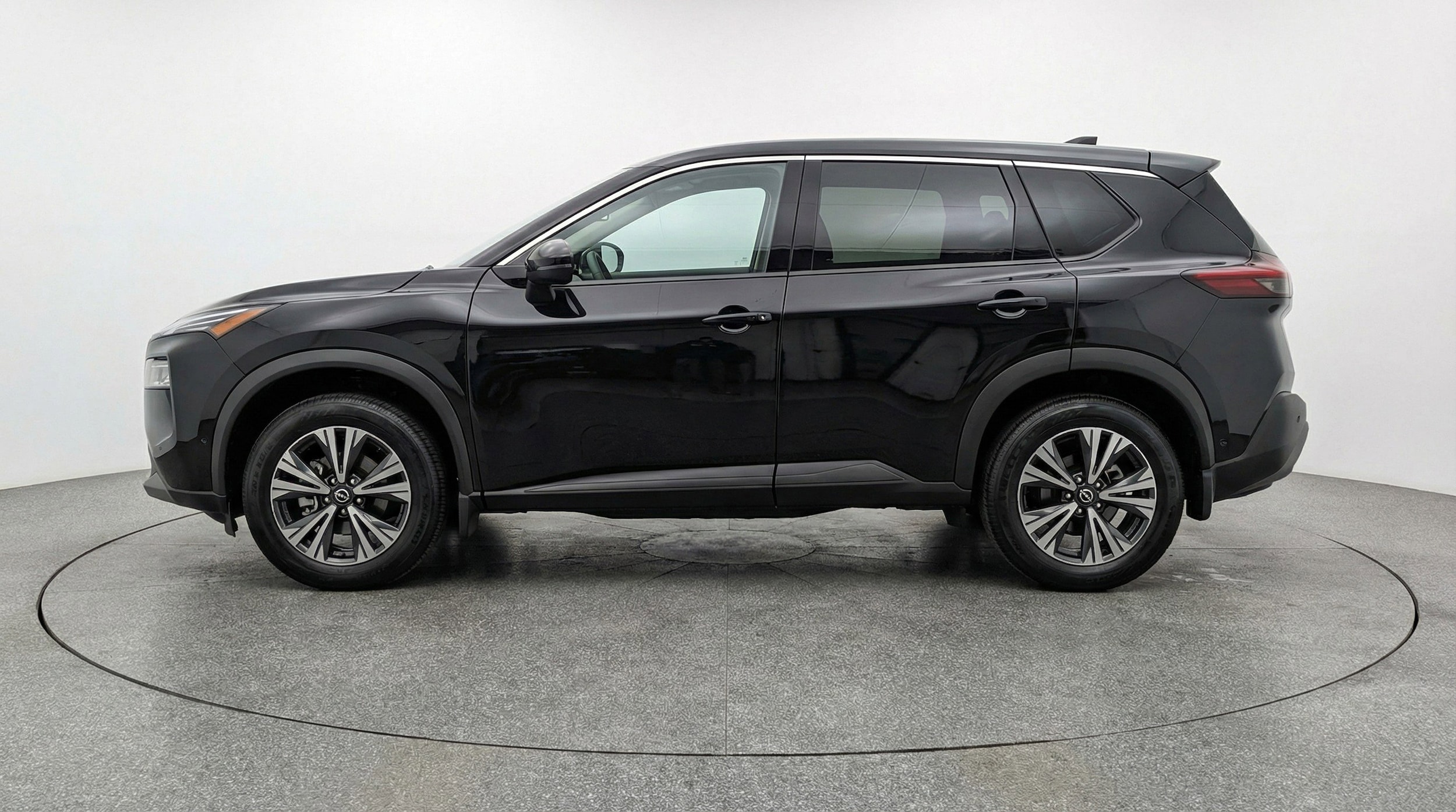 Thumbnail: 2025 Nissan Rogue - 5