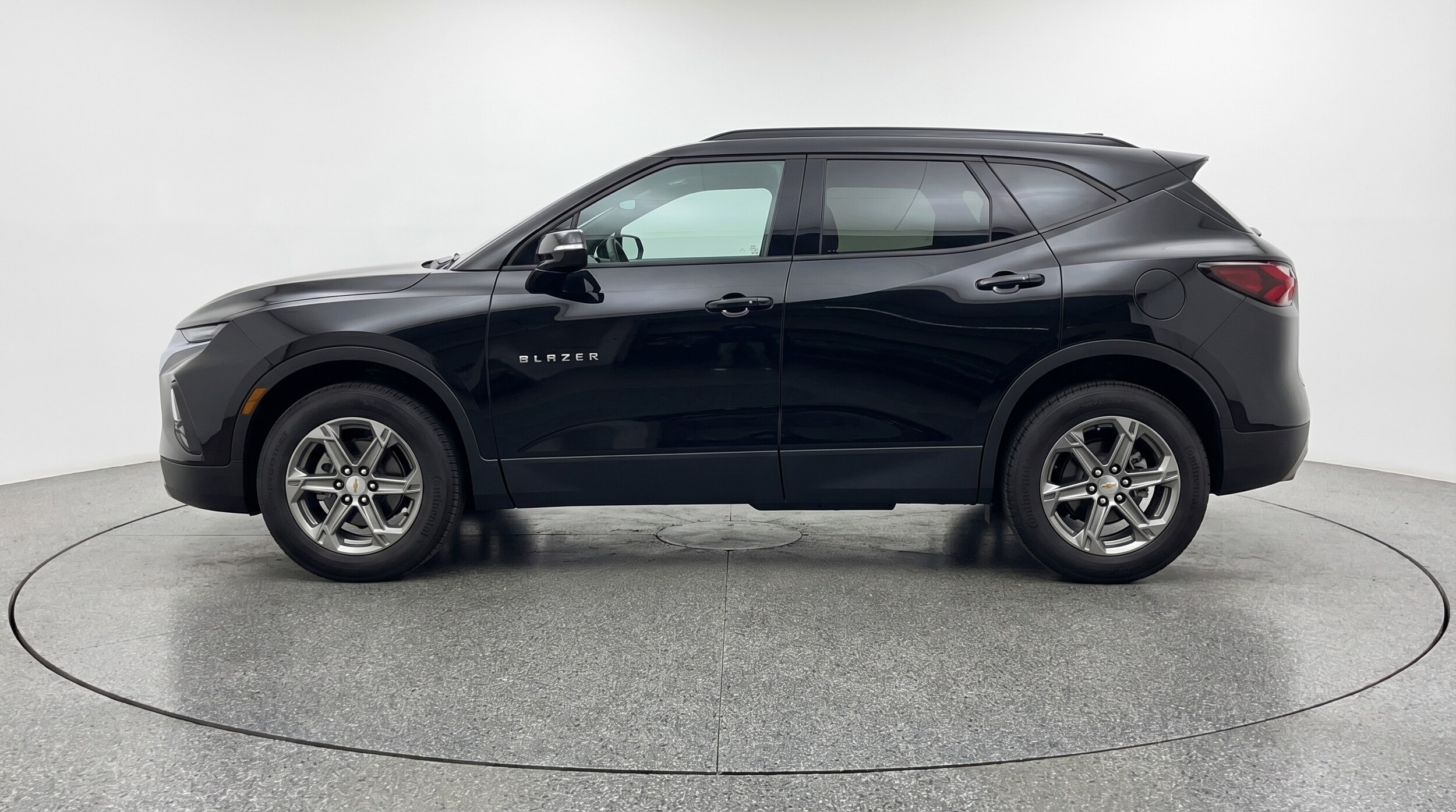 Thumbnail: 2025 Chevrolet Blazer - 4