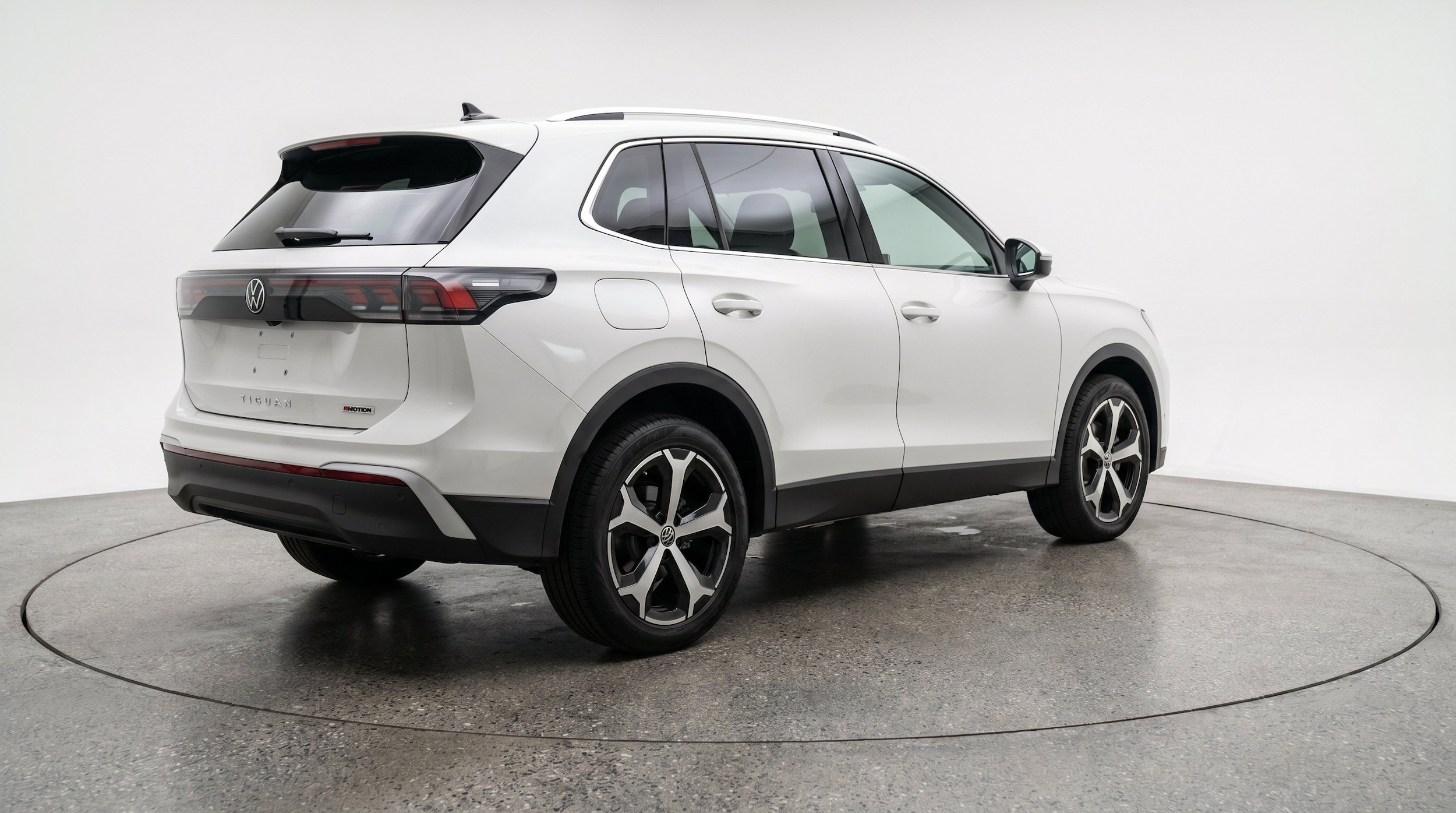 Thumbnail: 2026 Volkswagen Tiguan - 9