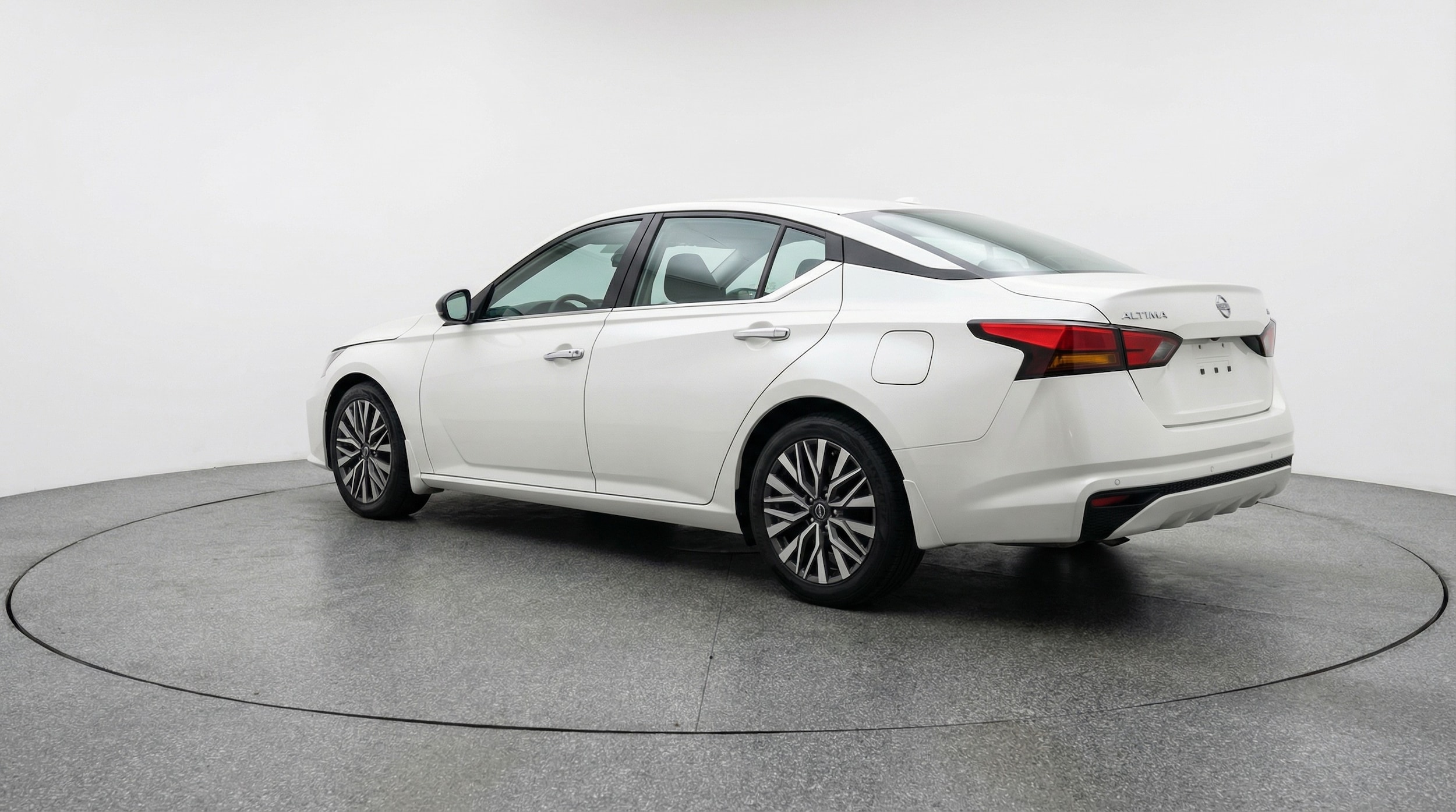 Thumbnail: 2025 Nissan Altima - 5